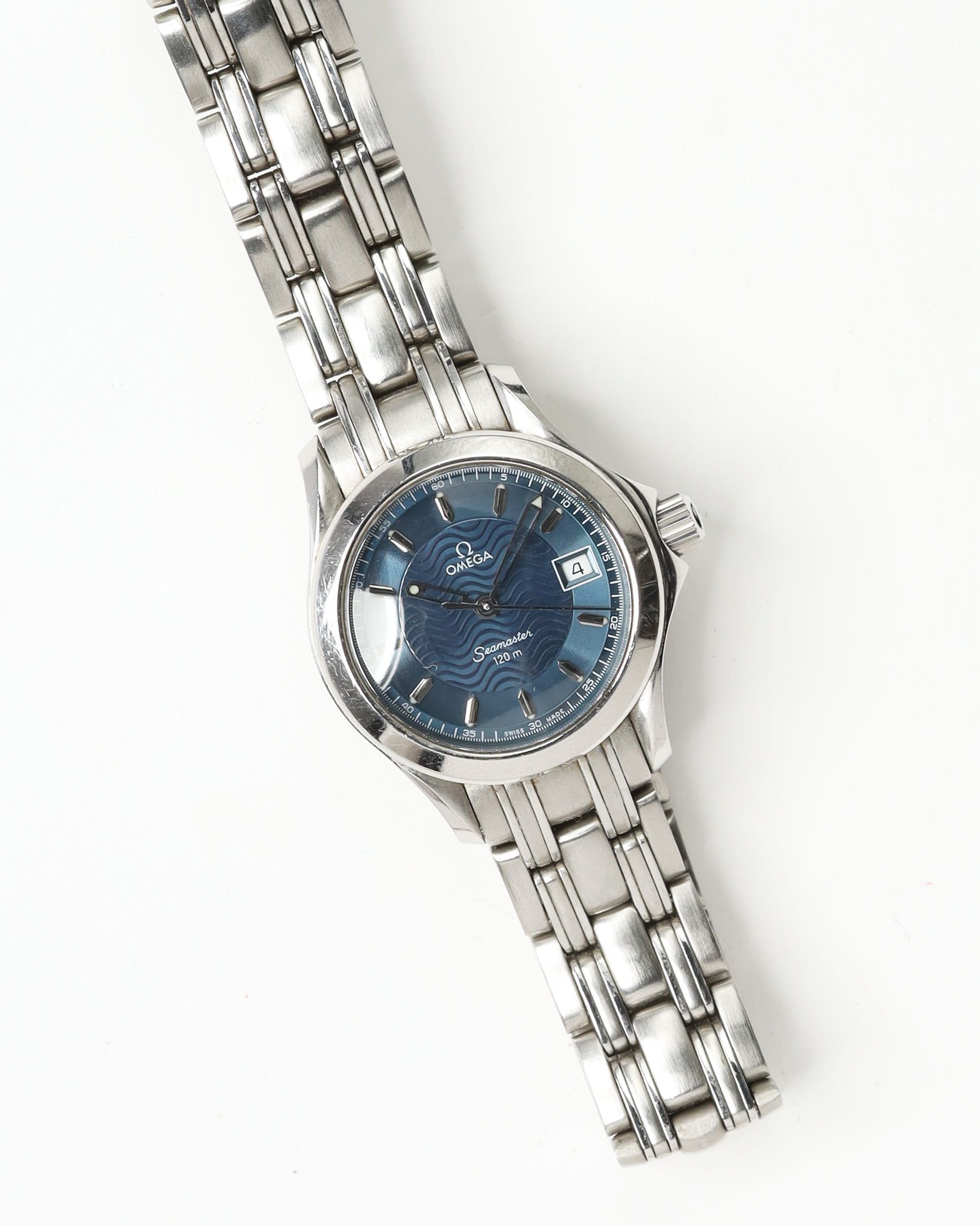 Omega Lady-seamaster 120m 27mm Watch In Metallic