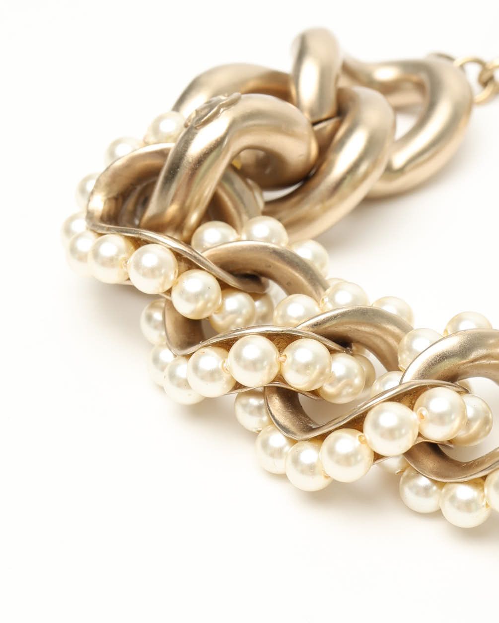 Pre-owned Chanel Pearl Bracelet In Multi