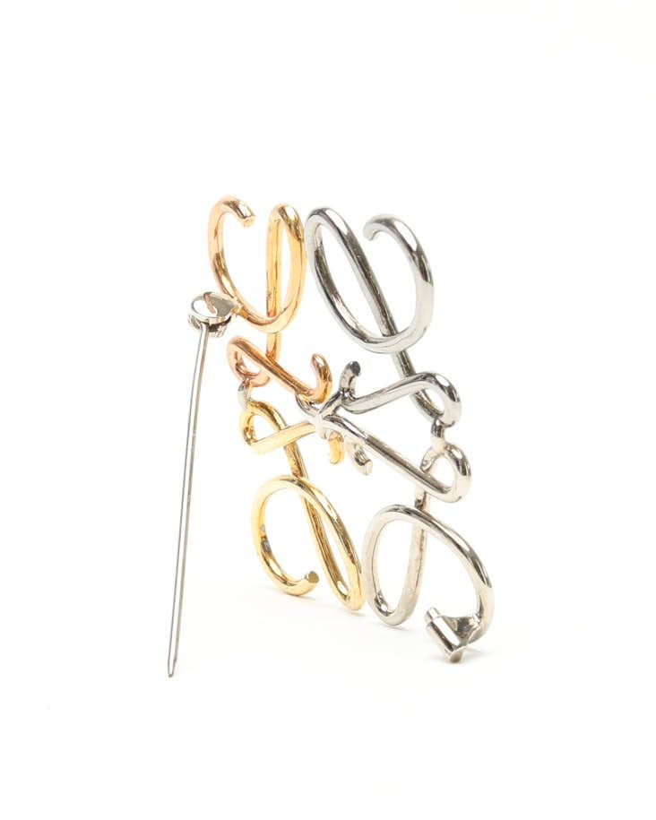 Loewe Anagram Brooch In Gold