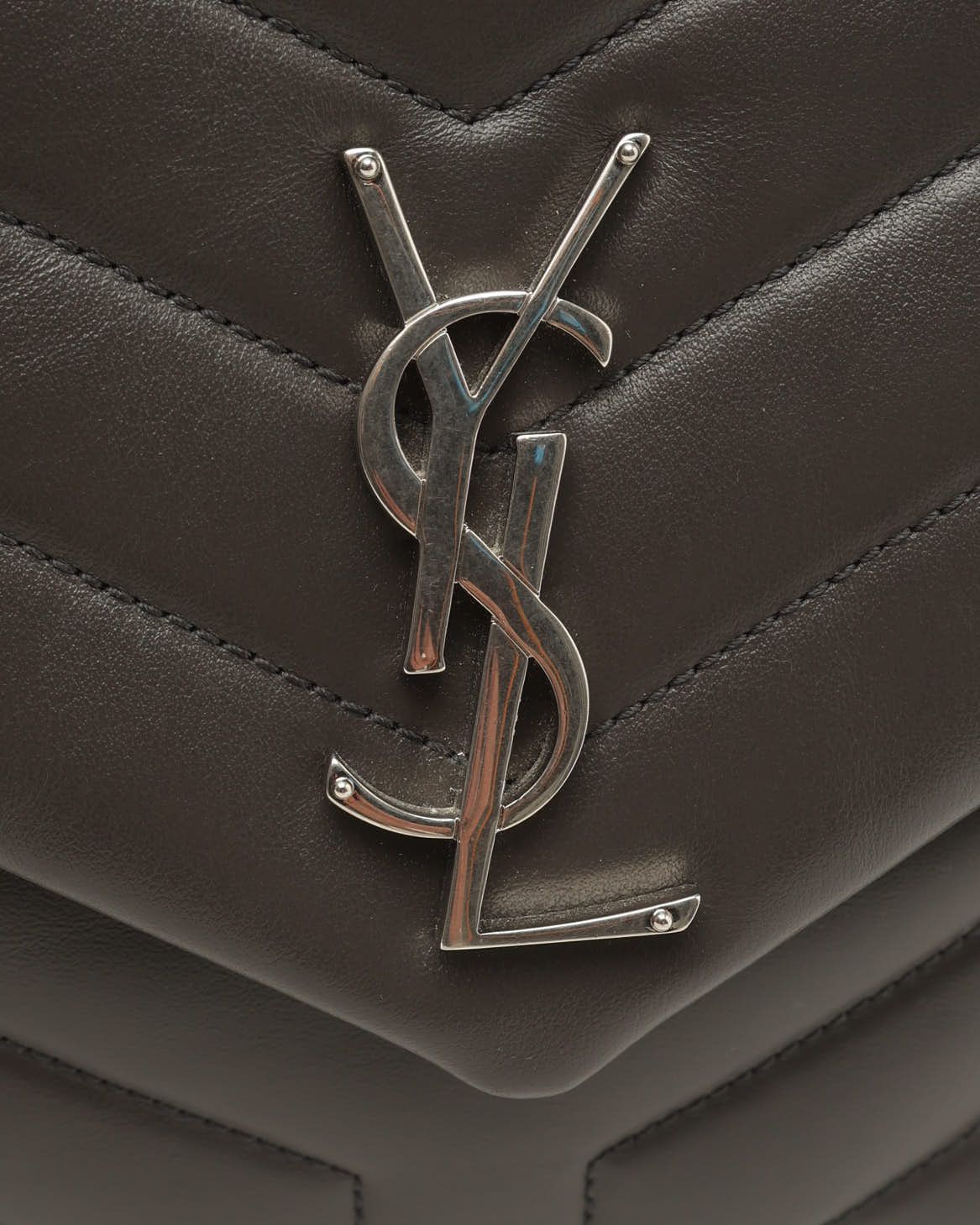 Saint Laurent Medium Loulou Bag In Gray