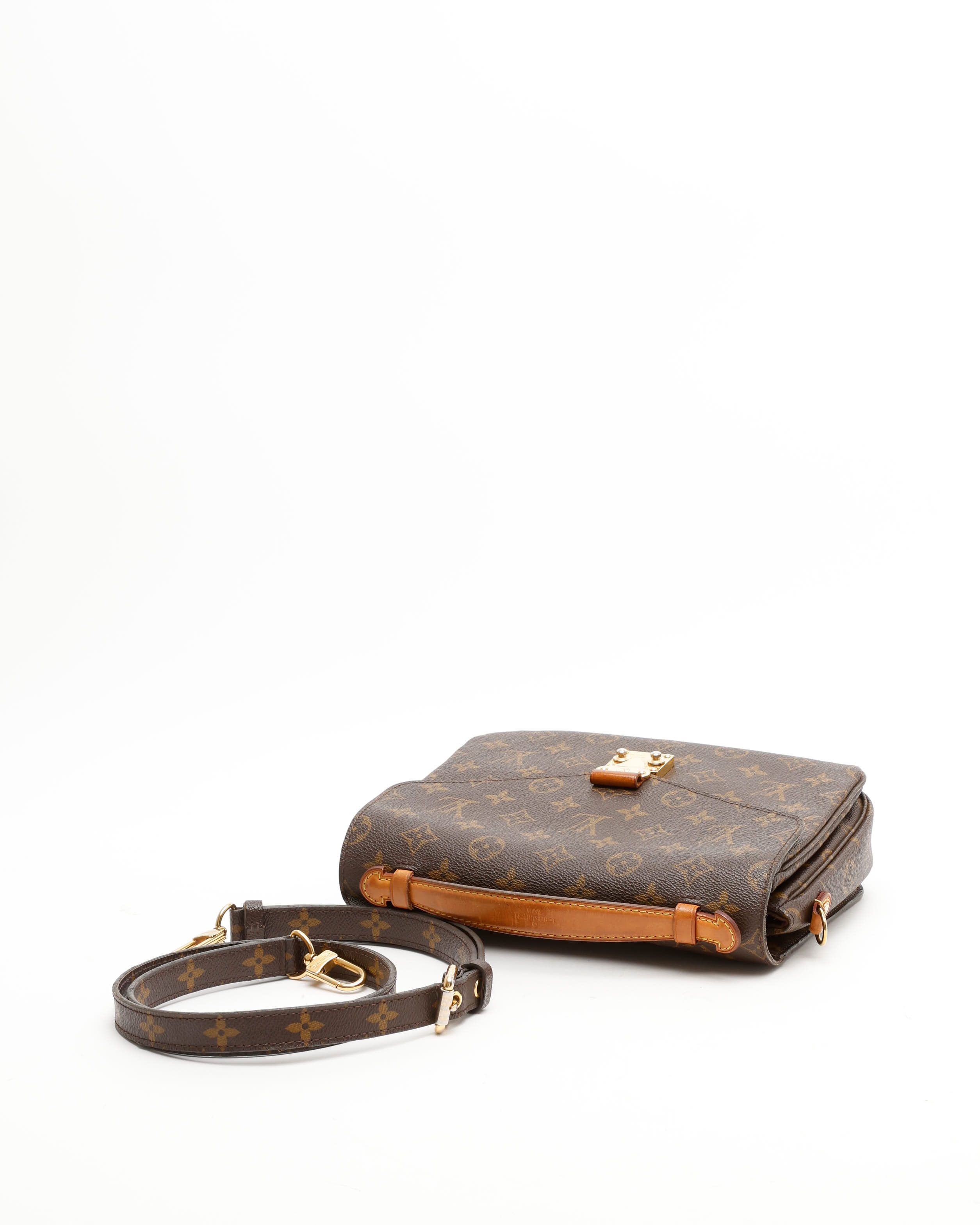 Pre-owned Louis Vuitton Monogram Pochette Metis Bag In Brown