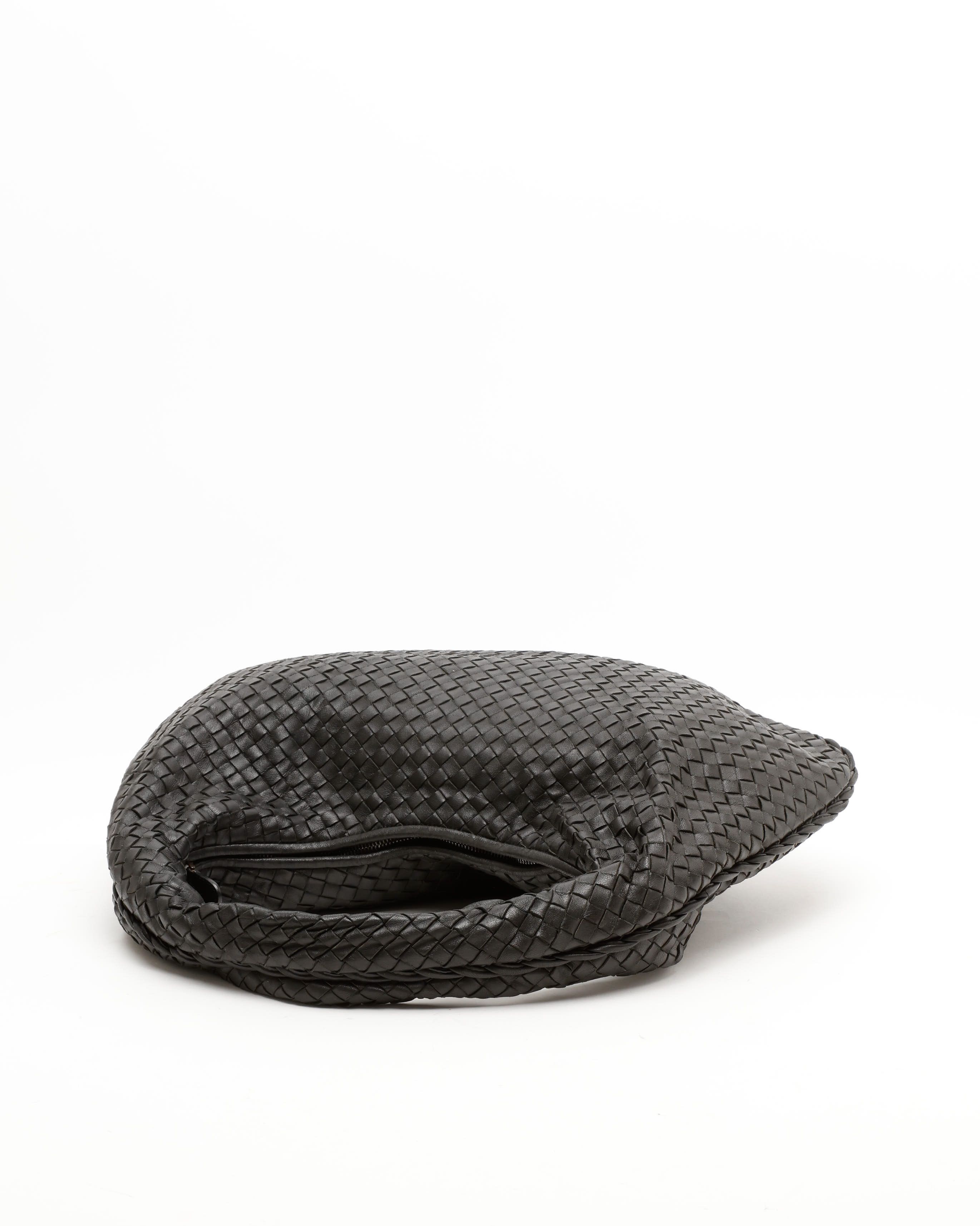 Bottega Veneta Large Intrecciato Hobo Bag In Black