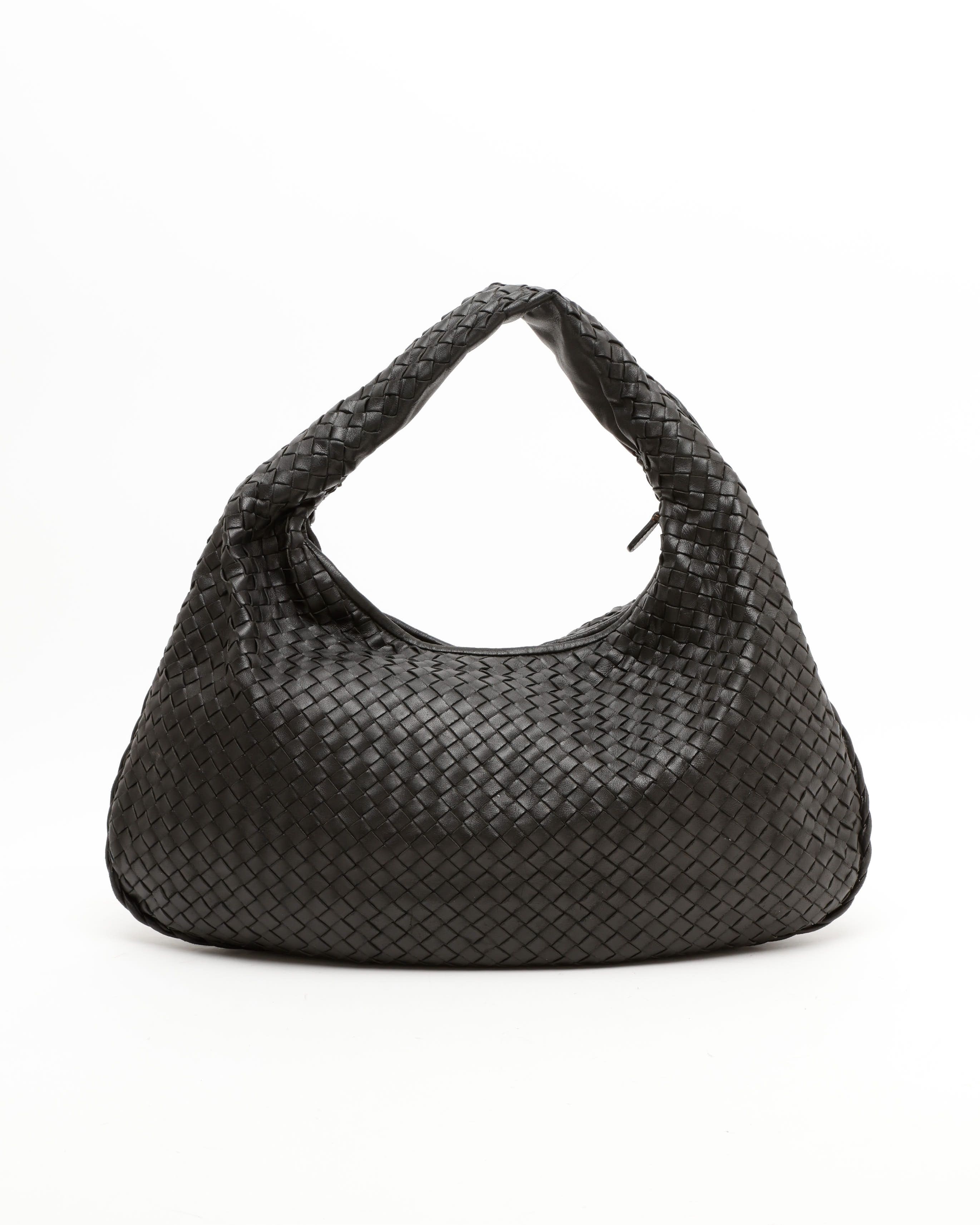 Bottega Veneta Large Intrecciato Hobo Bag In Black