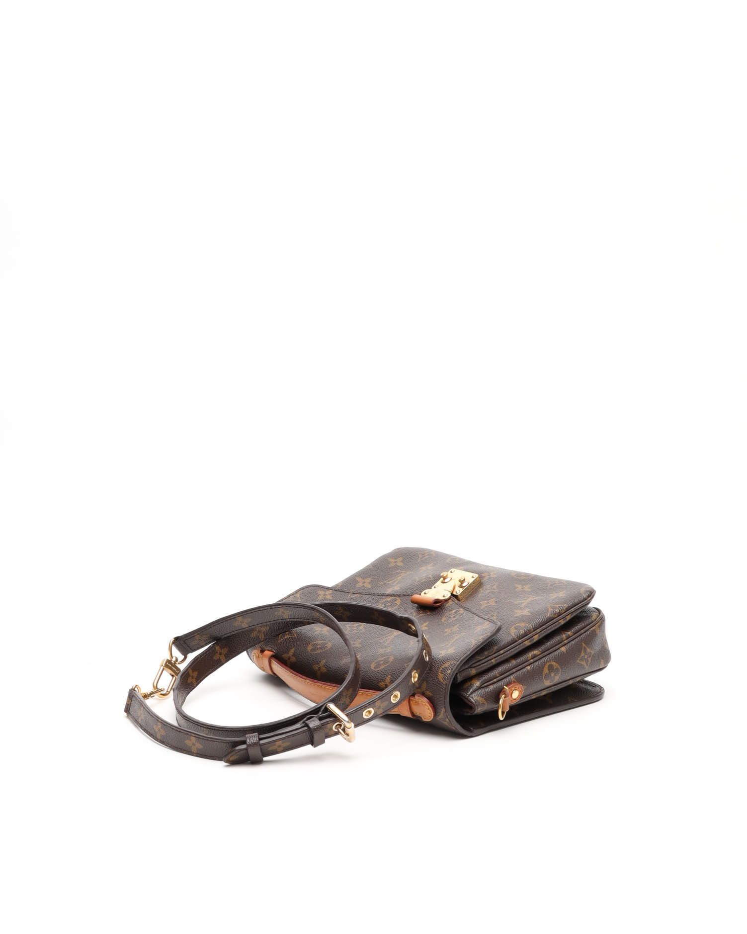 Pre-owned Louis Vuitton Monogram Pochette Metis Bag In Brown