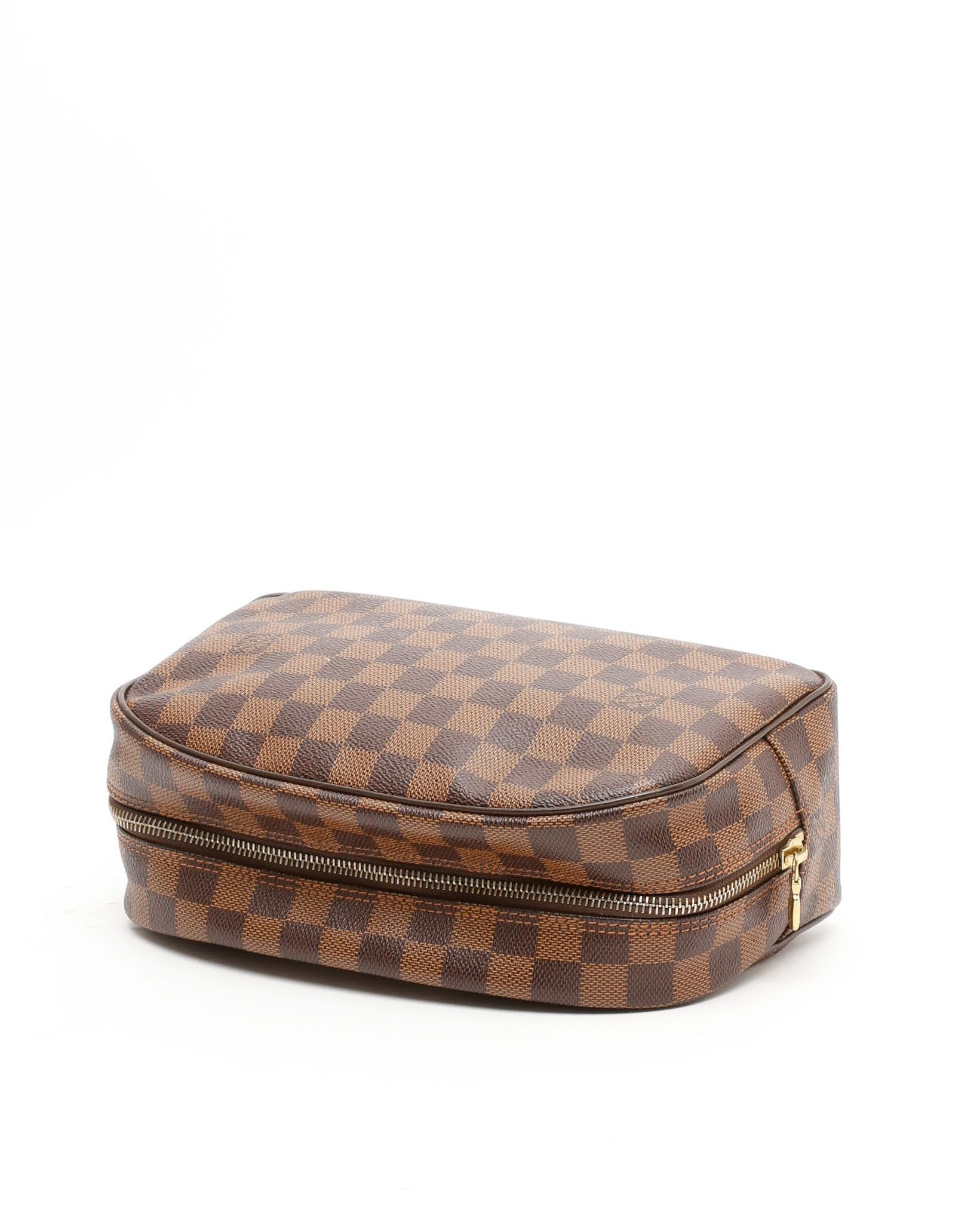 Pre-owned Louis Vuitton Damier Cosmetic Pouch In Brown