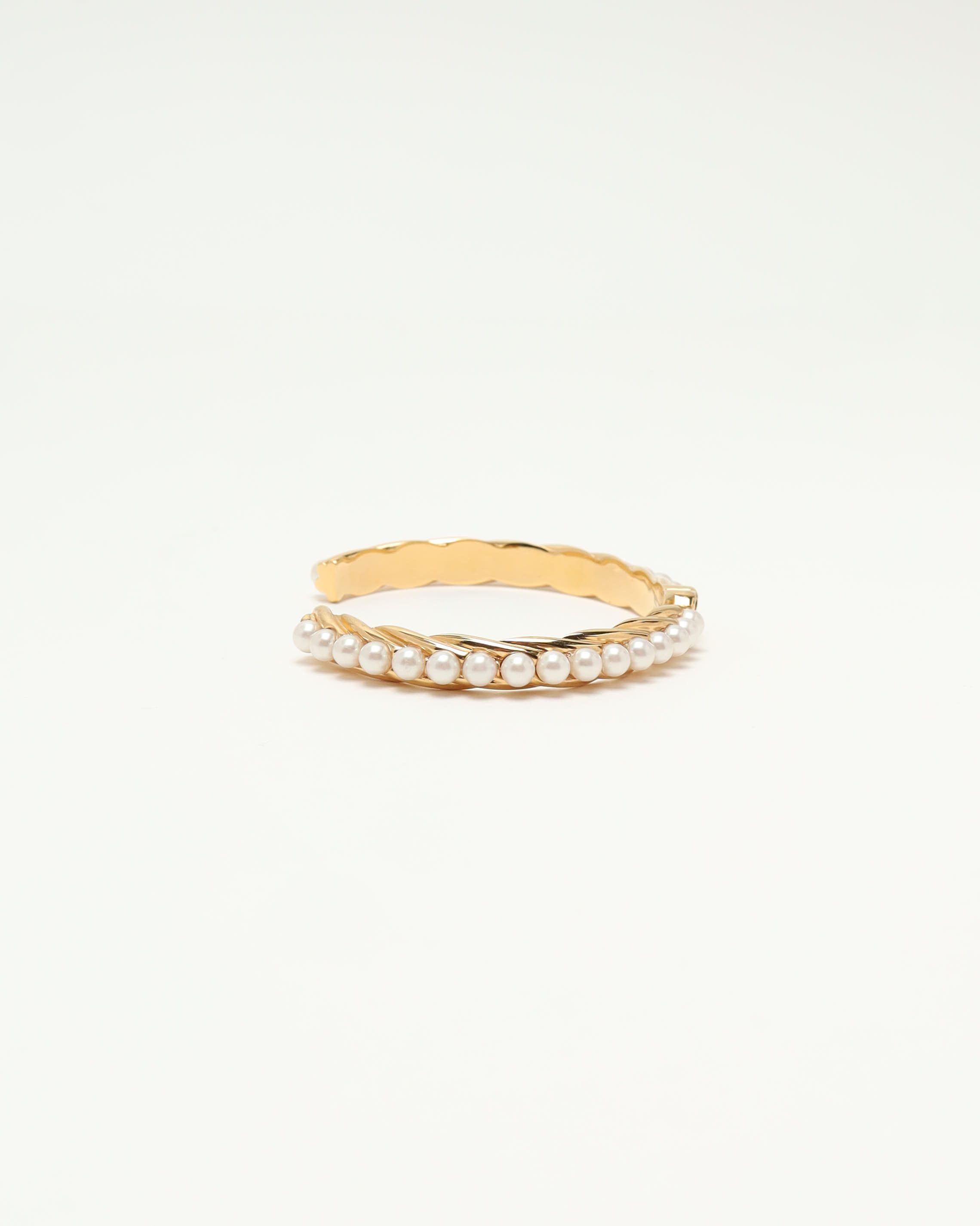Pre-owned Chanel Pearl Bracelet In Multi