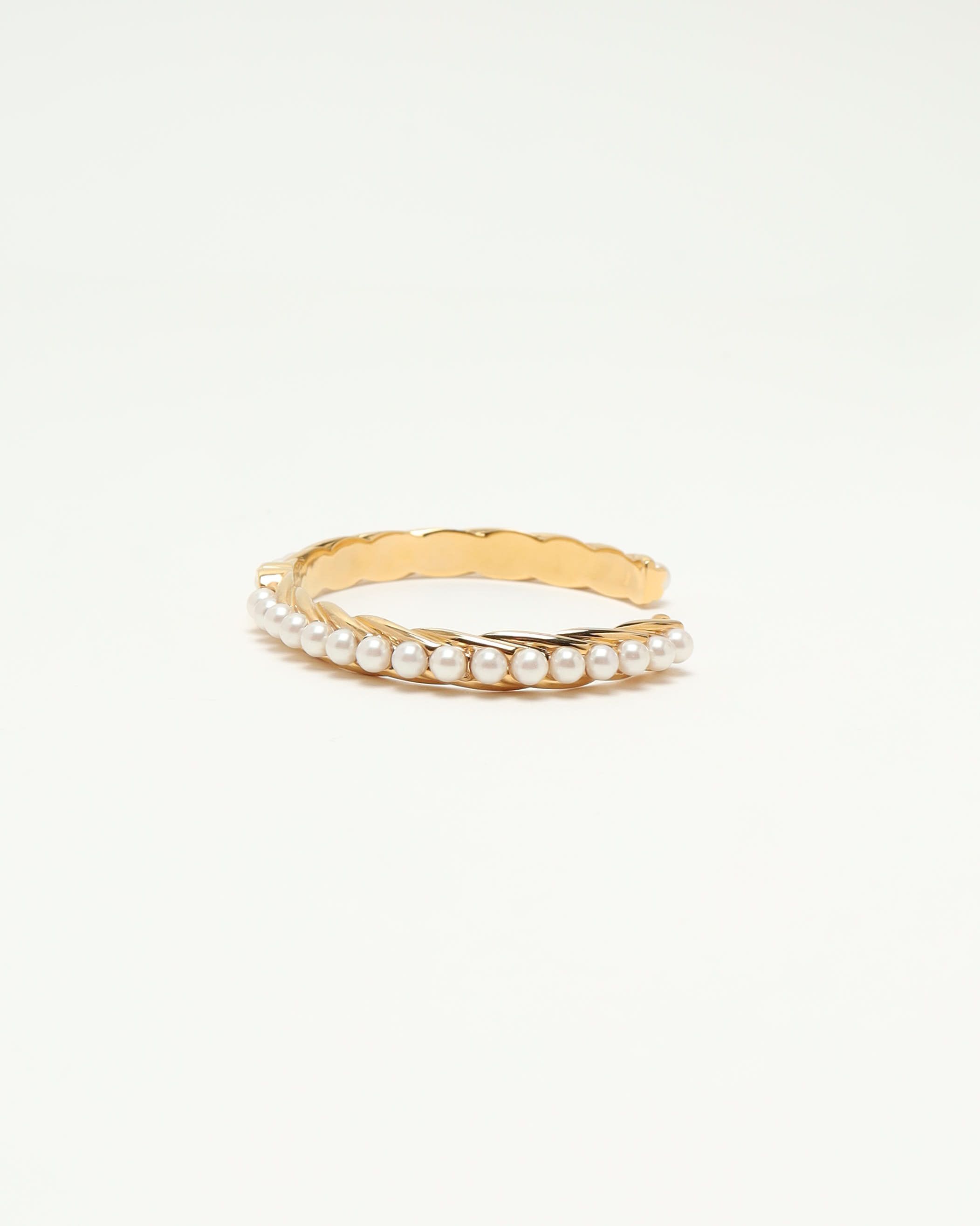 Pre-owned Chanel Pearl Bracelet In Multi