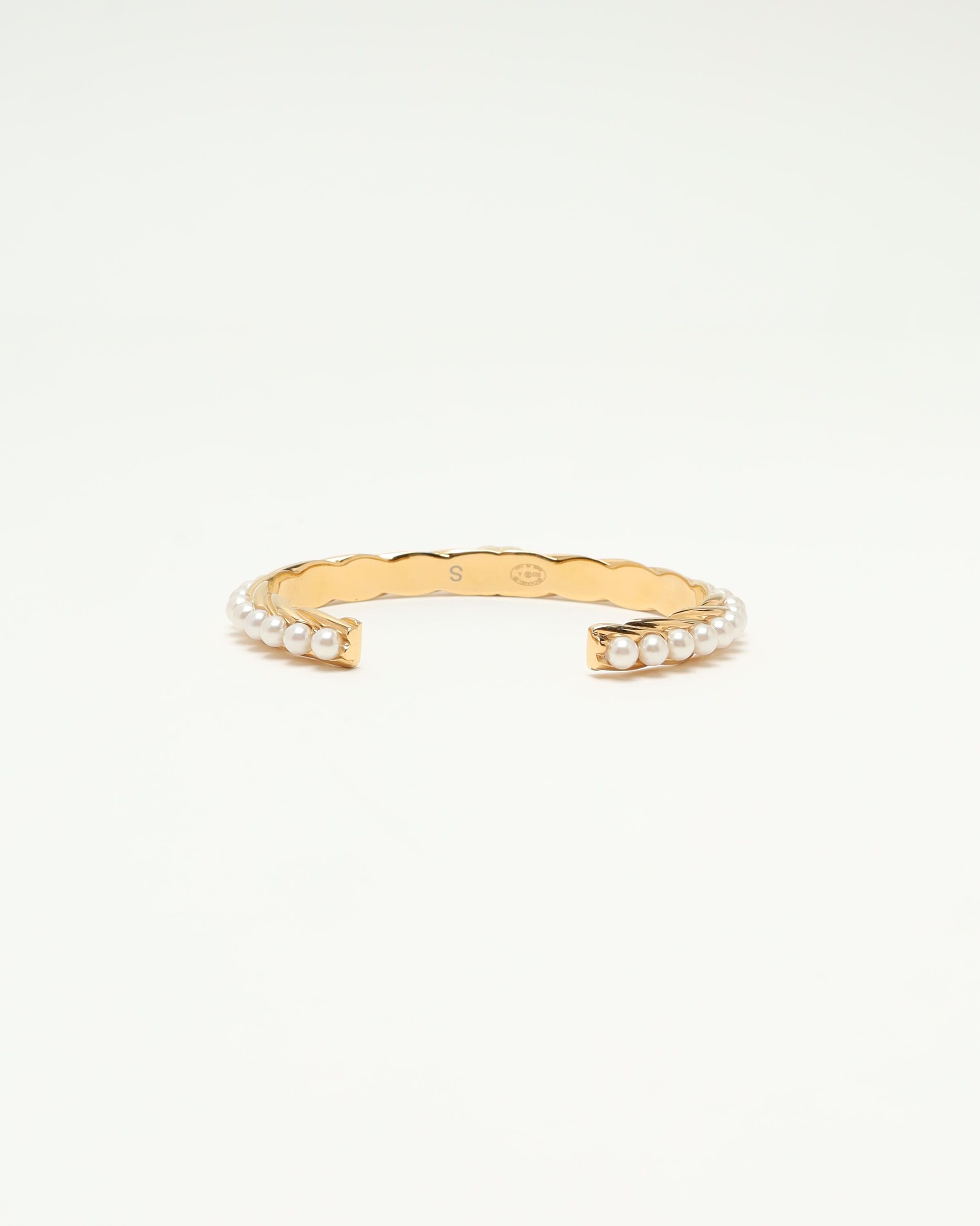 Pre-owned Chanel Pearl Bracelet In Multi