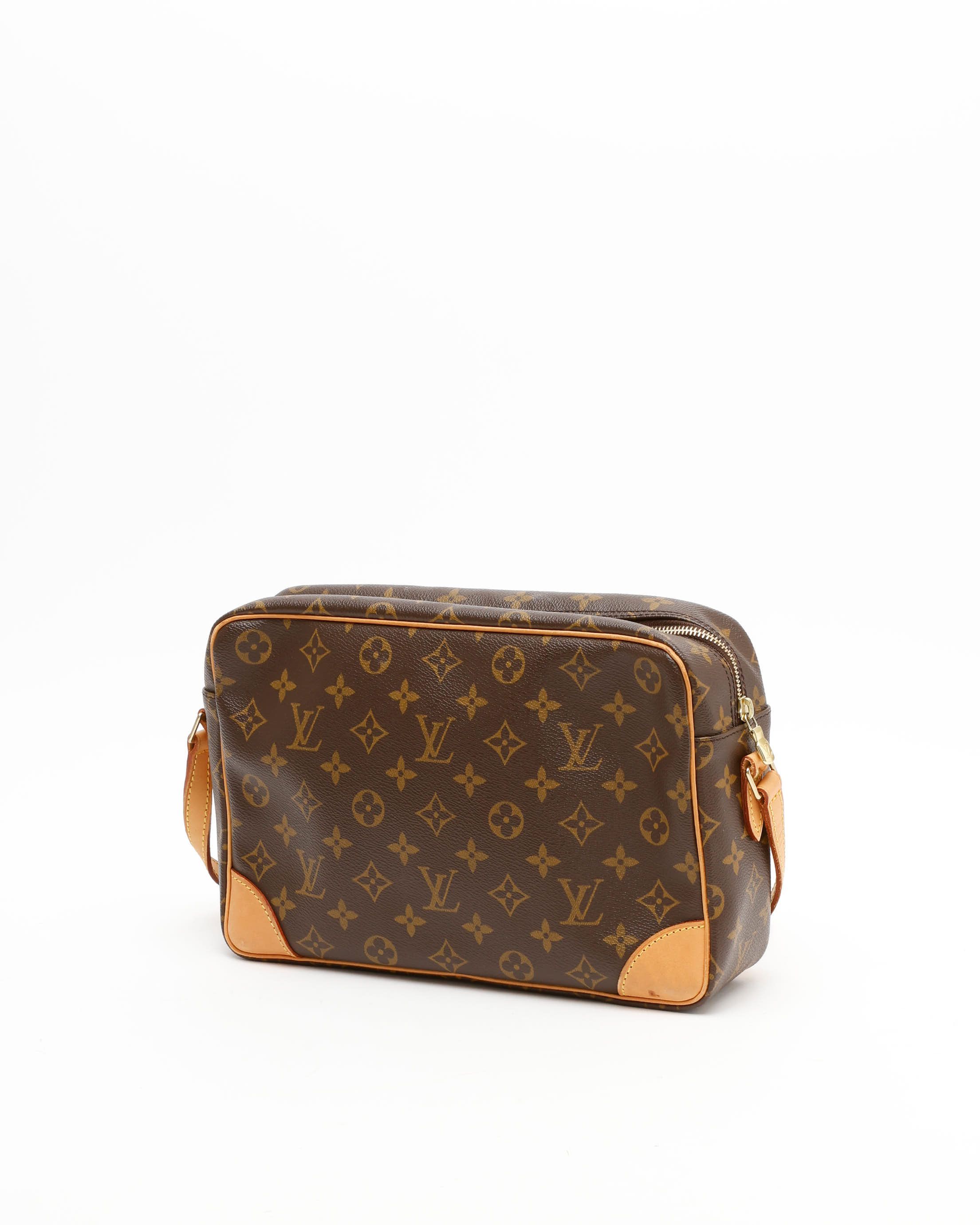 Pre-owned Louis Vuitton Monogram Trocadero 30 Bag In Brown