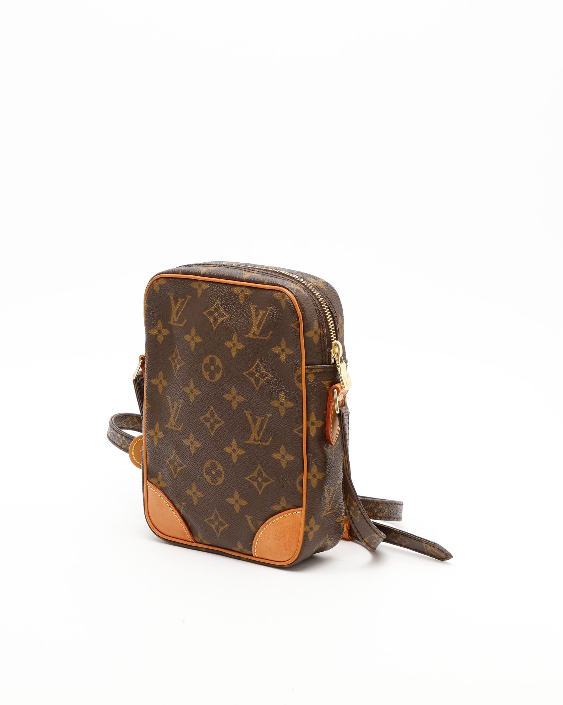 Pre-owned Louis Vuitton Monogram Danube Bag In Brown