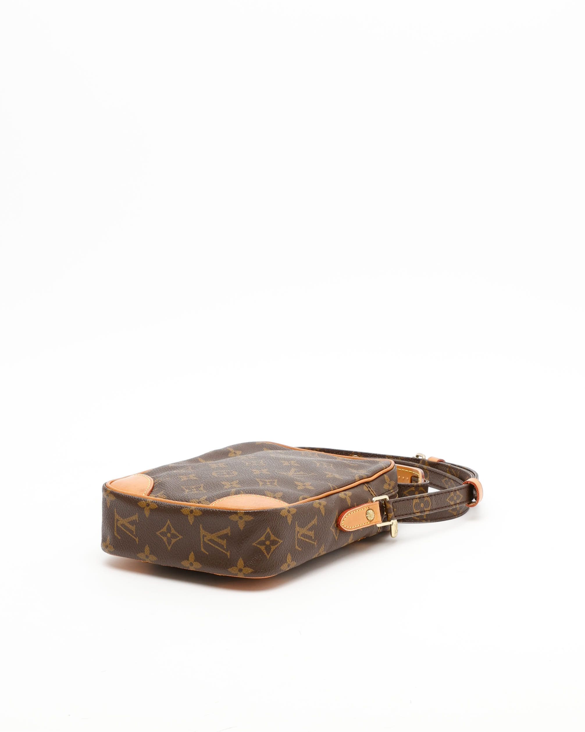 Pre-owned Louis Vuitton Monogram Danube Bag In Brown