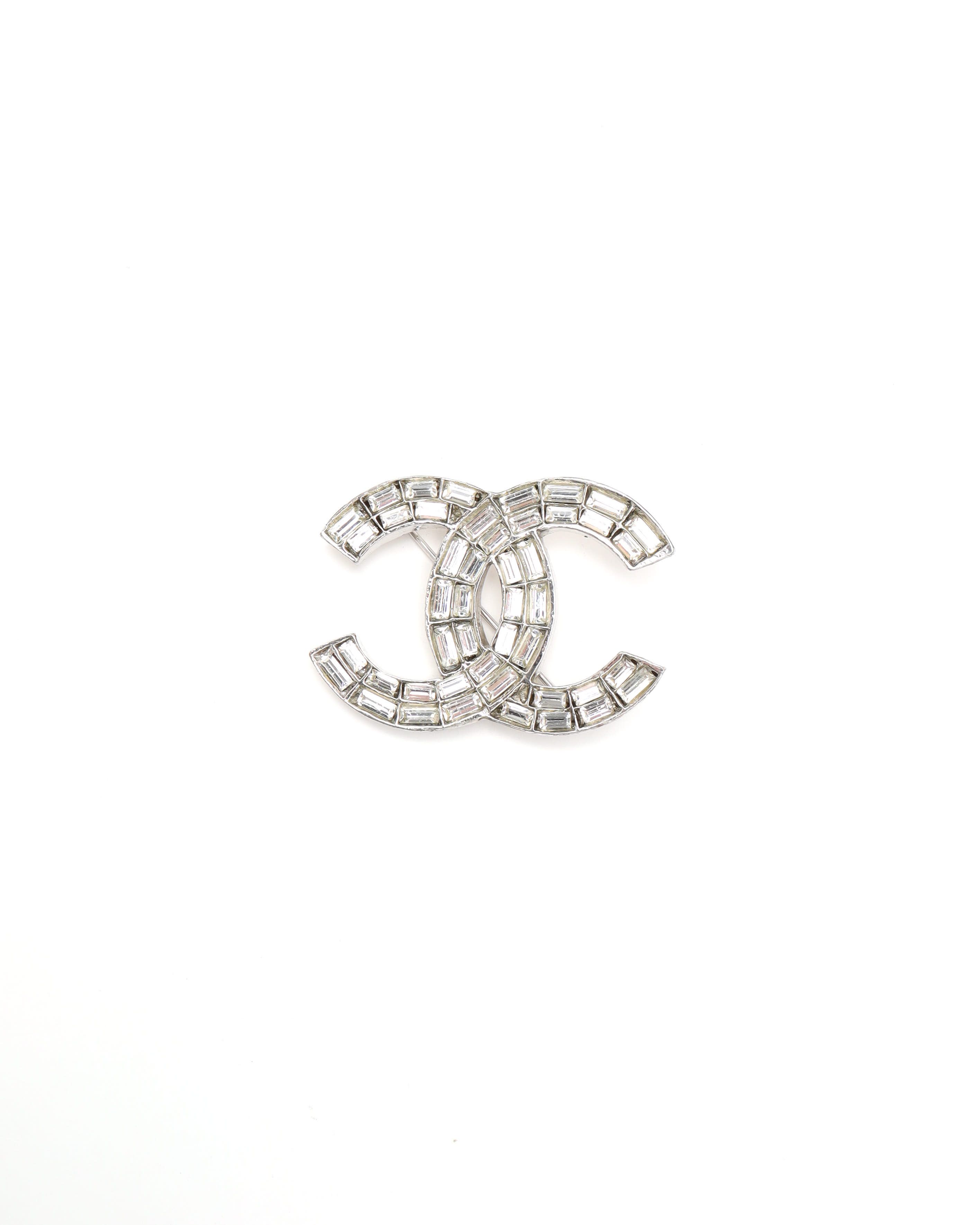 Pre-owned Chanel Coco Mark Rhinestone Brooch In Silver