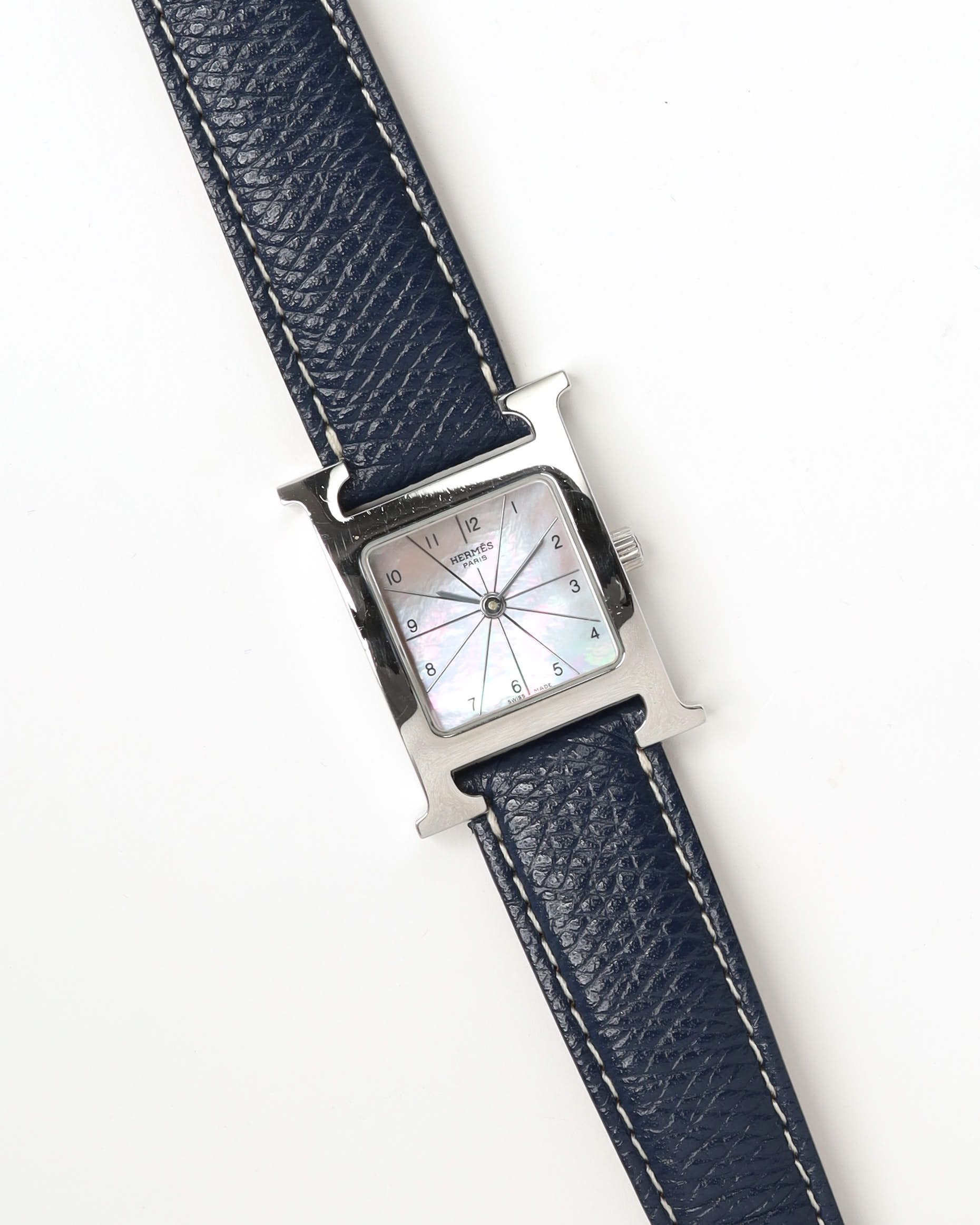 Pre-owned Hermes Hermès Heure H 21mm Ref Hh1.210 Mother-of-pearl Watch