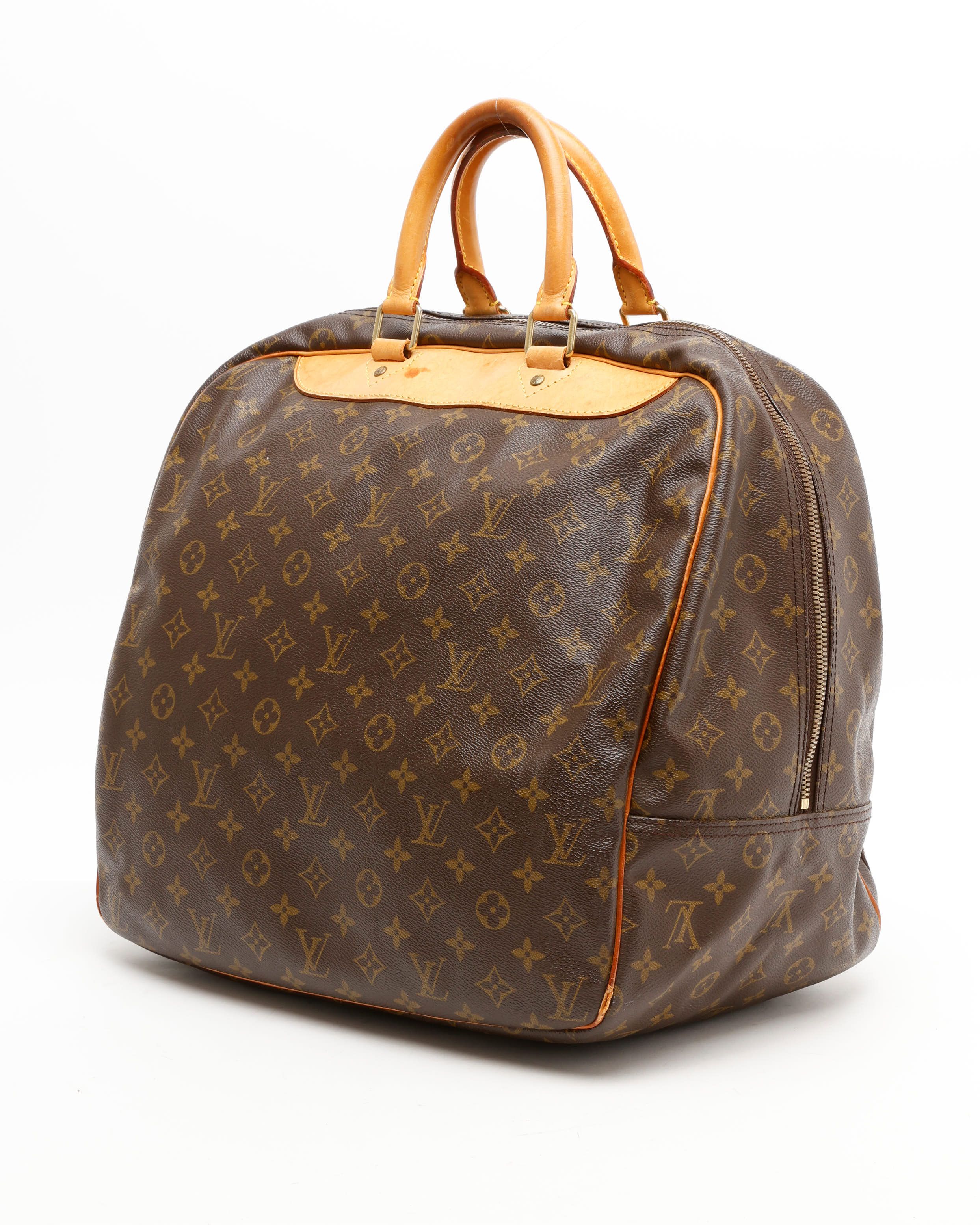 Pre-owned Louis Vuitton Monogram Evasion Bag In Brown