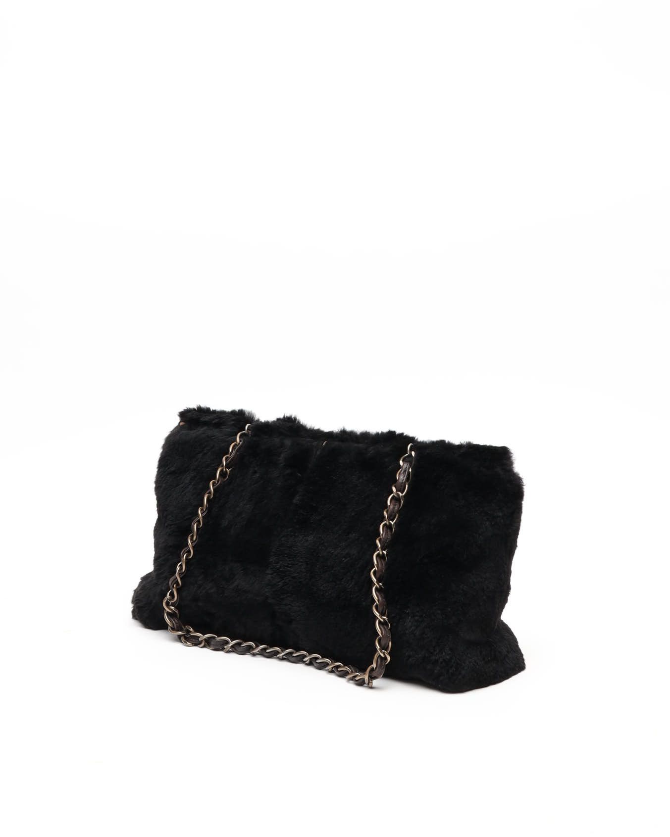 Pre-owned Chanel Cc Fur Chain Tote Bag In Black