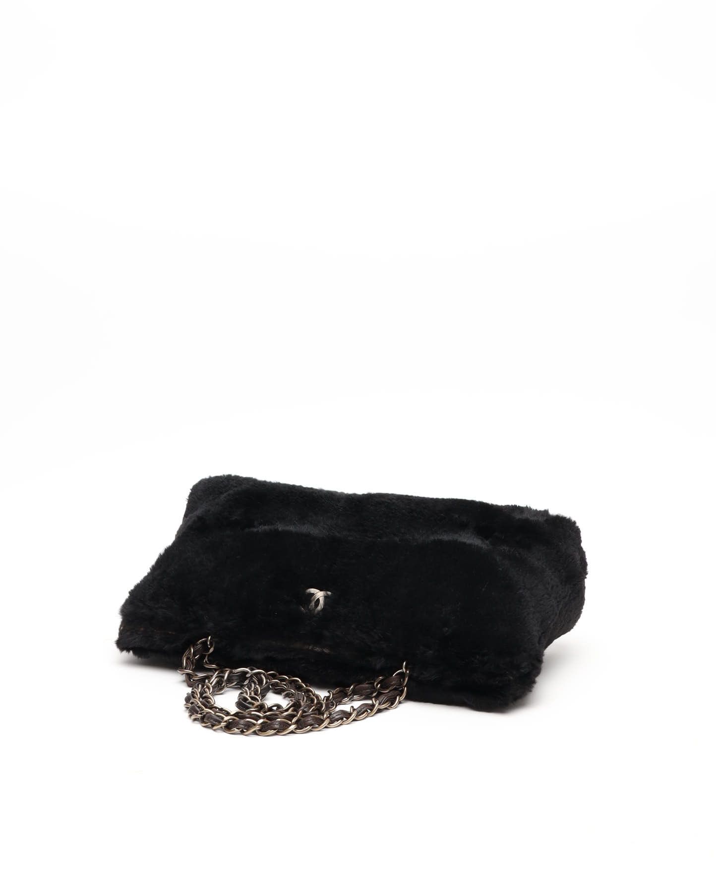 Pre-owned Chanel Cc Fur Chain Tote Bag In Black