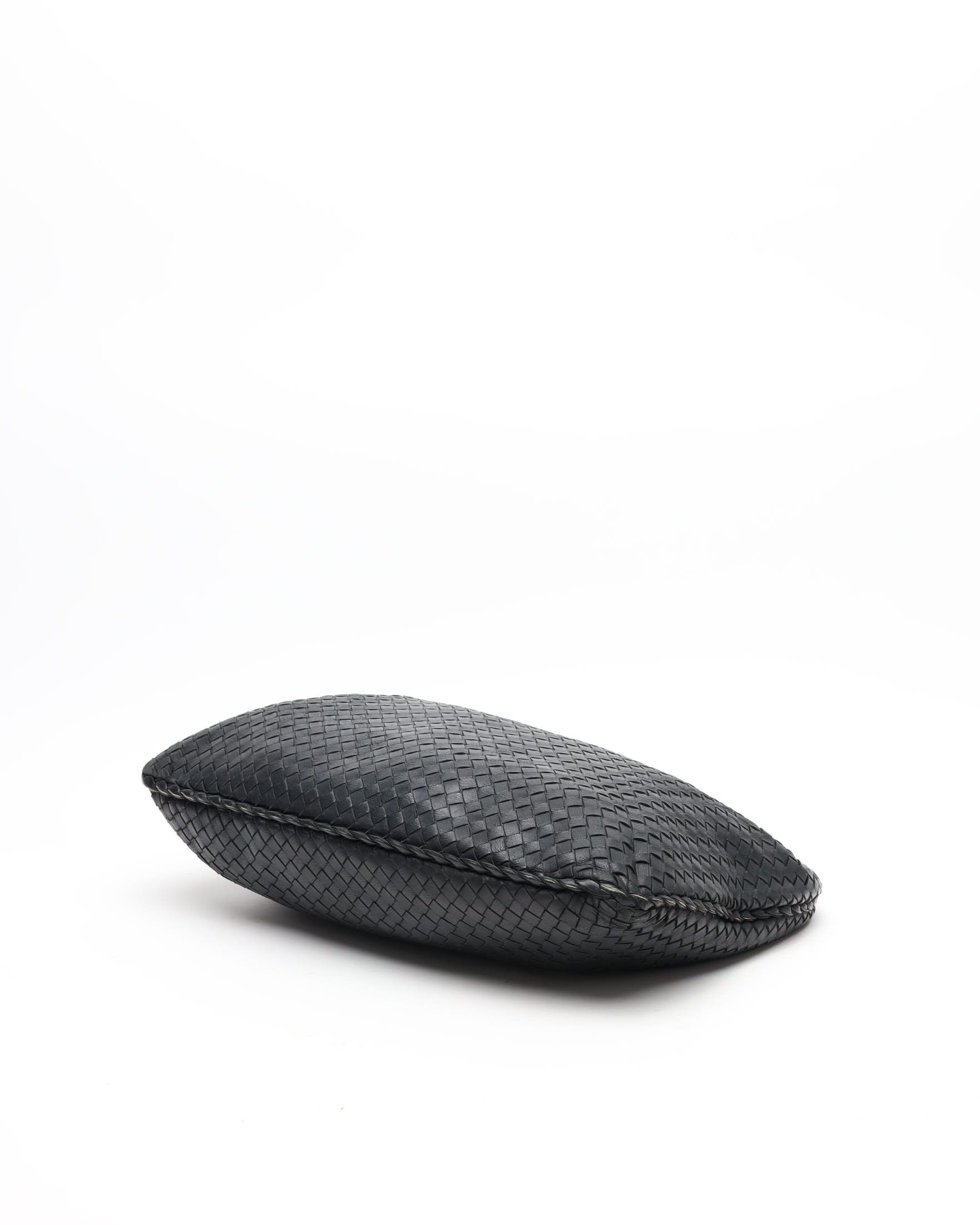Bottega Veneta Large Intrecciato Hobo Bag In Black