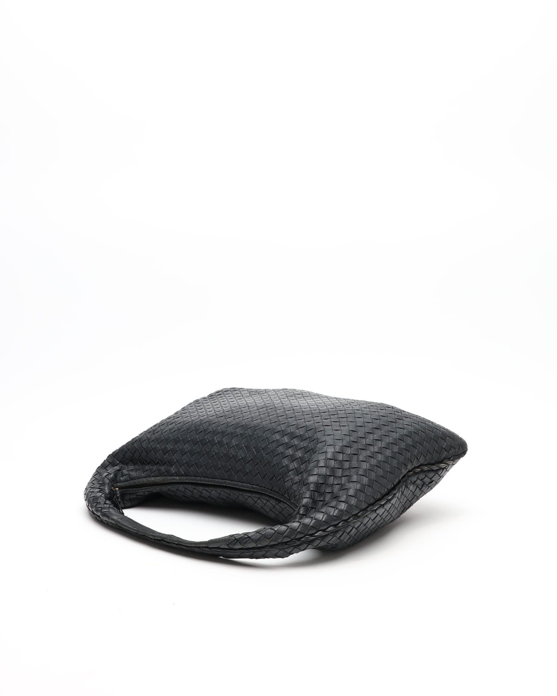 Bottega Veneta Large Intrecciato Hobo Bag In Black