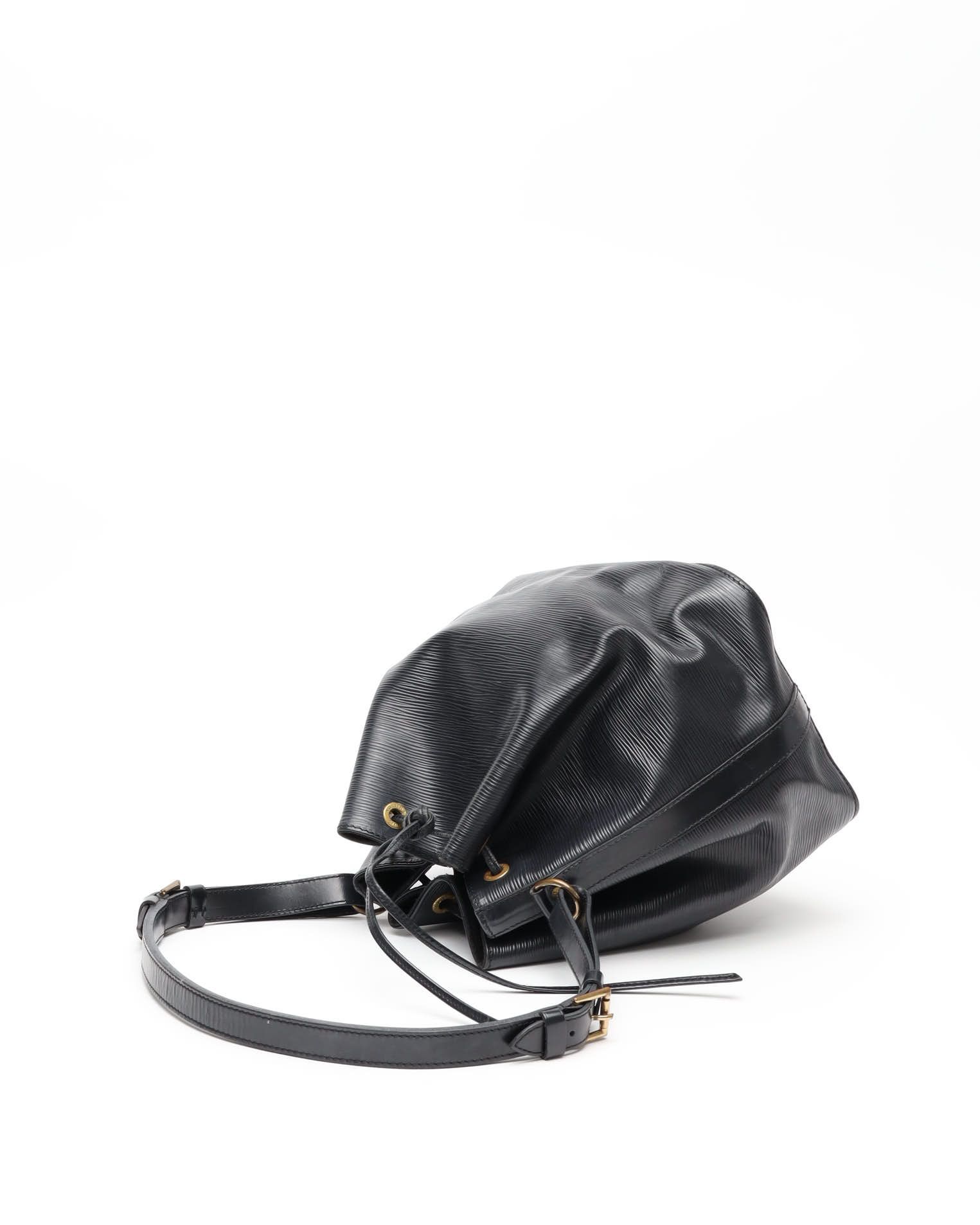 Pre-owned Louis Vuitton Epi Petit Noé Bag In Black