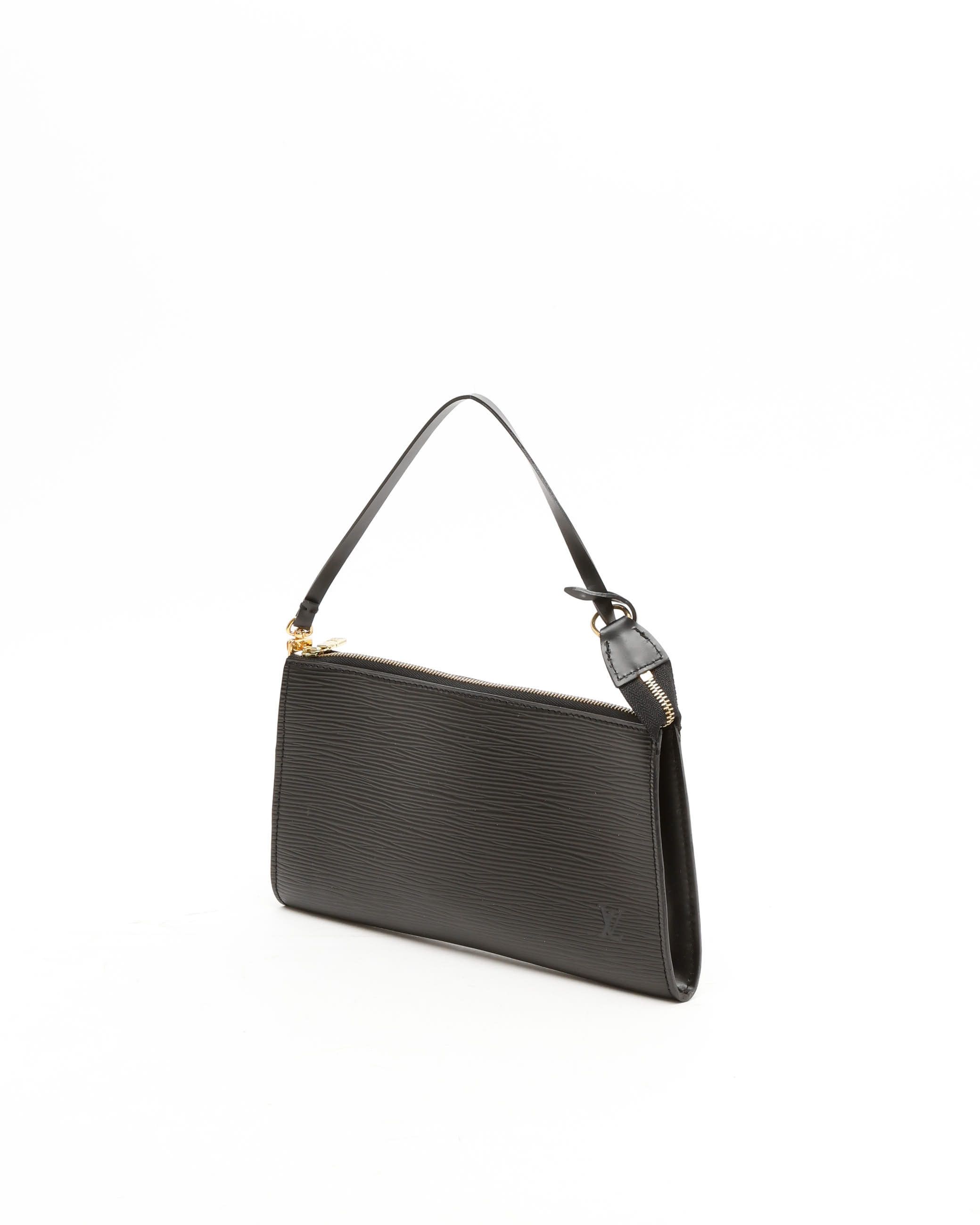Pre-owned Louis Vuitton Epi Pochette Accessoires Bag In Black