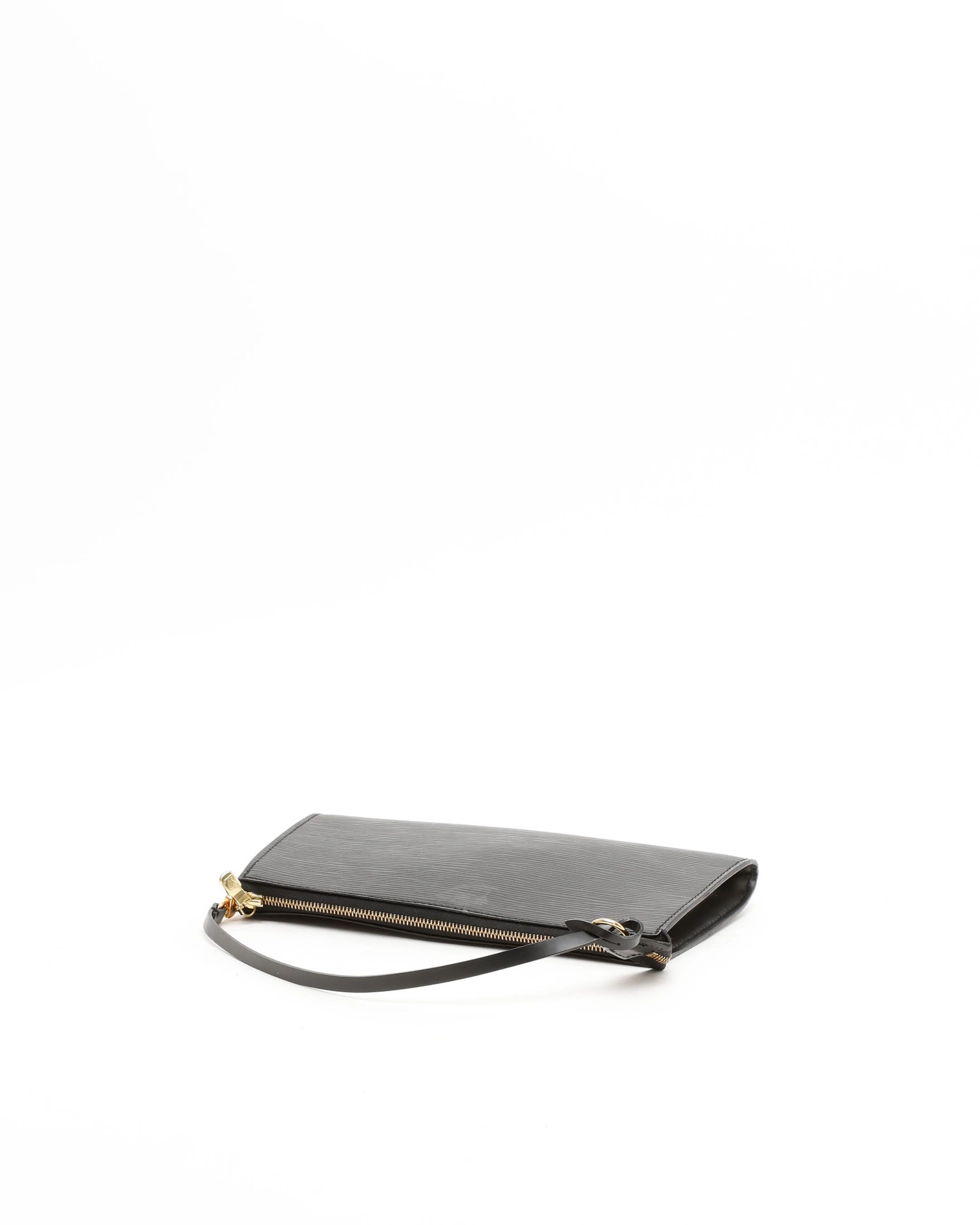 Pre-owned Louis Vuitton Epi Pochette Accessoires Bag In Black
