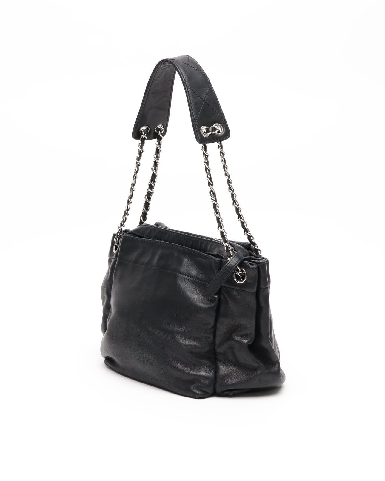 Pre-owned Chanel Pocket Accordian Flap Bag In Black