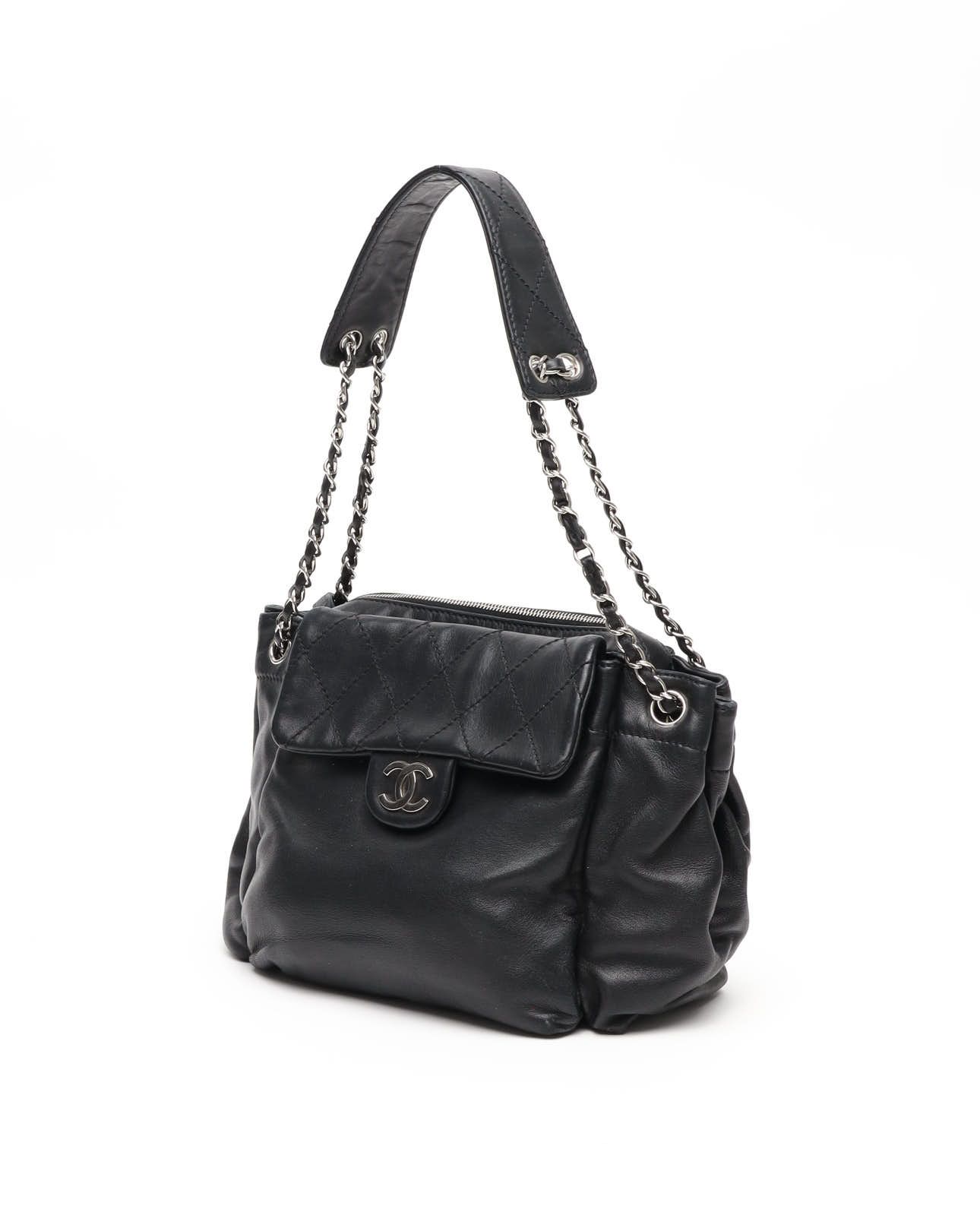 Pre-owned Chanel Pocket Accordian Flap Bag In Black