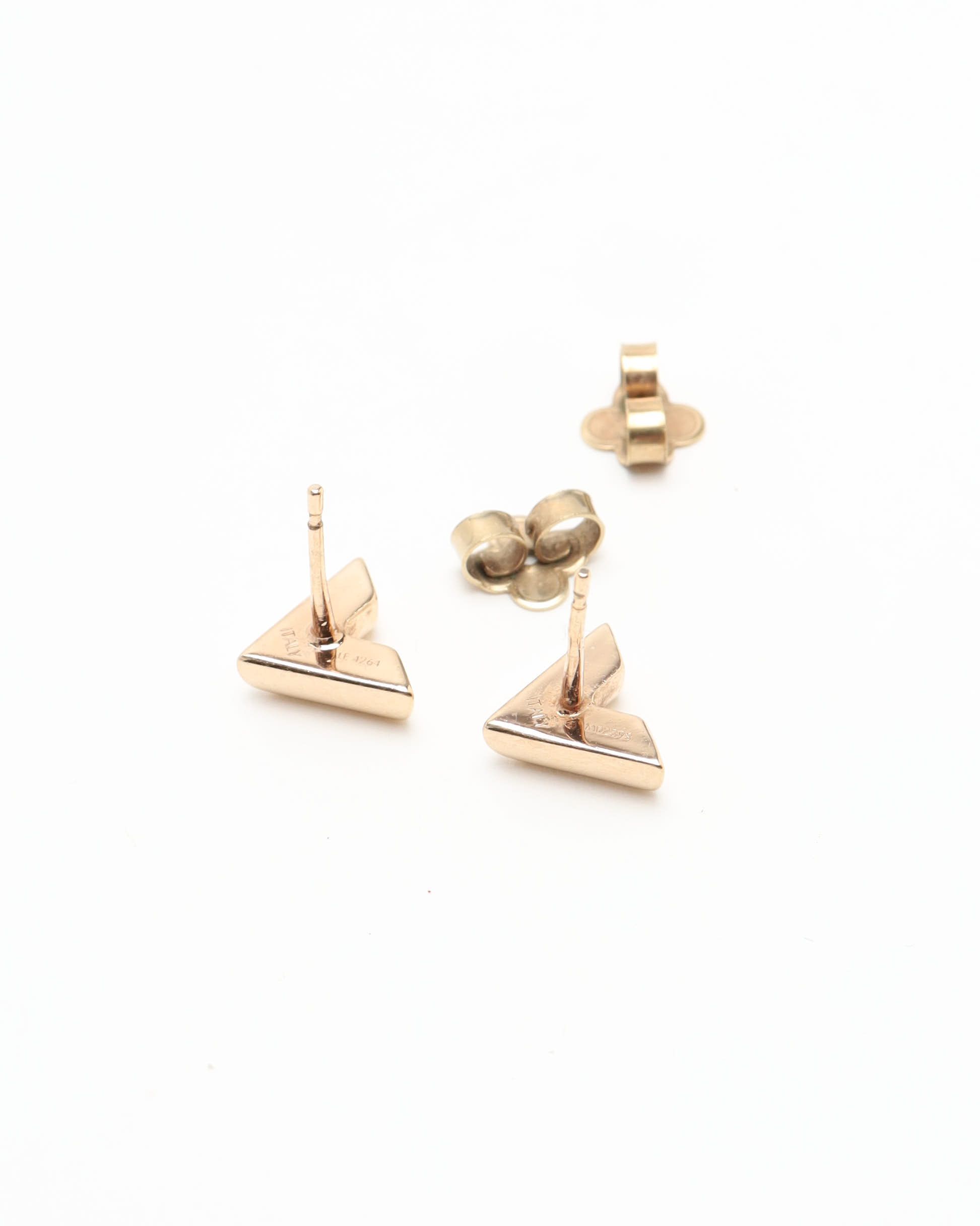 Pre-owned Louis Vuitton Essential V Stud Earrings In Pink