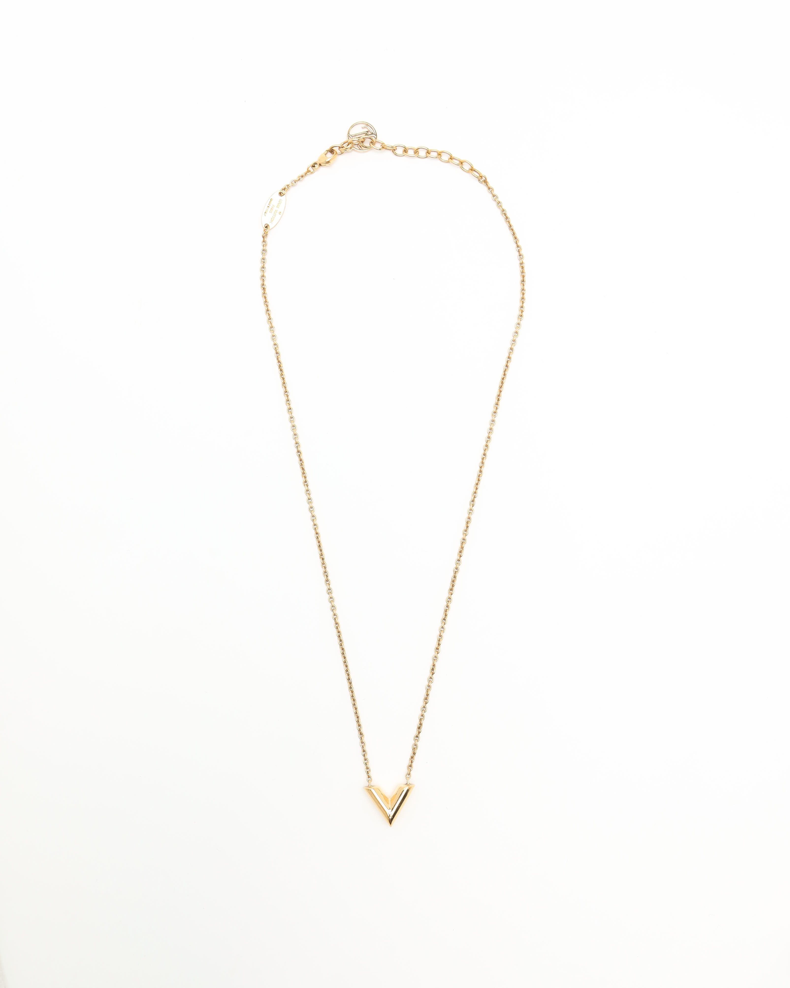 Pre-owned Louis Vuitton Essential V Necklace In Gold