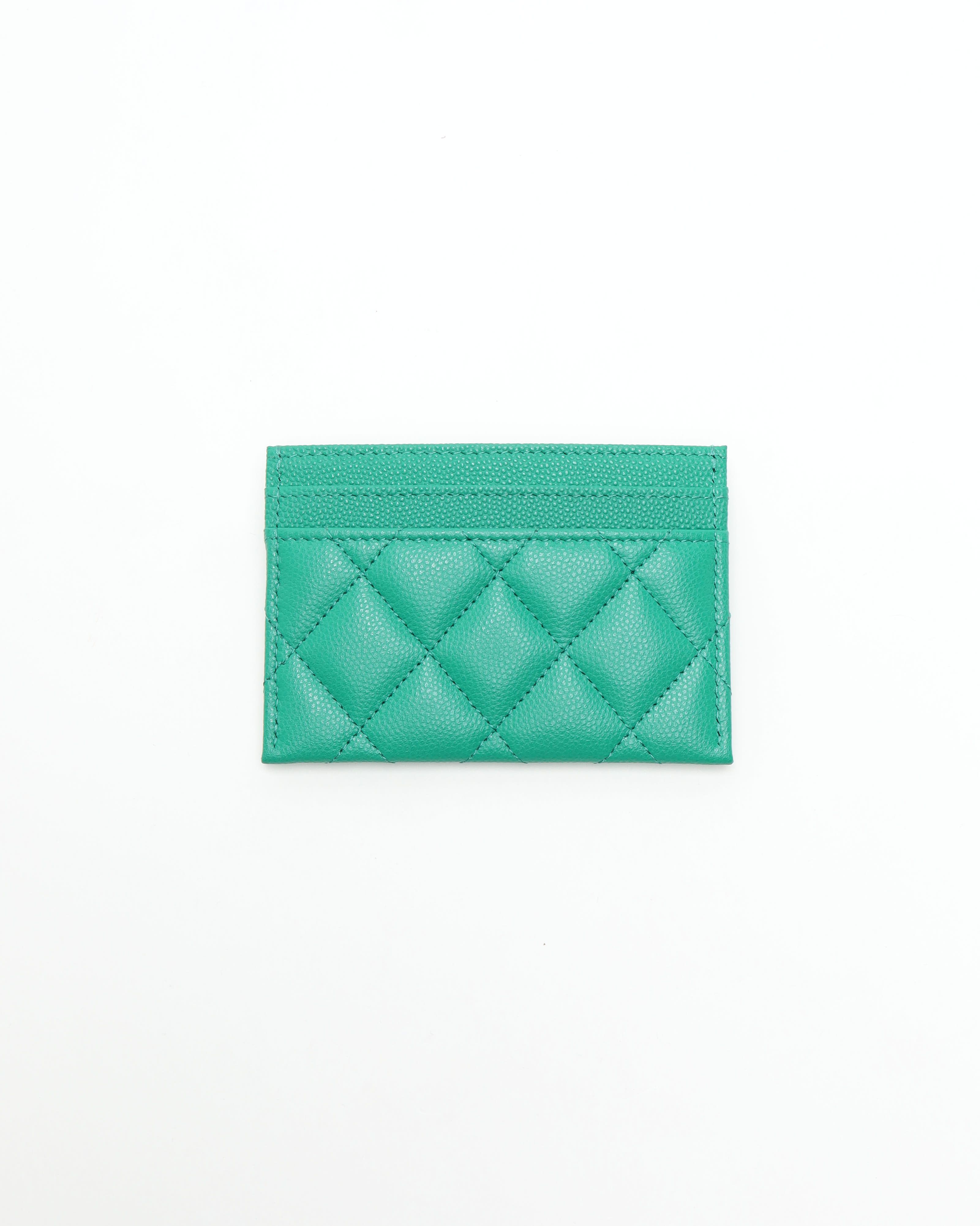 Pre-owned Chanel Matelasse Caviar Card Holder In Green