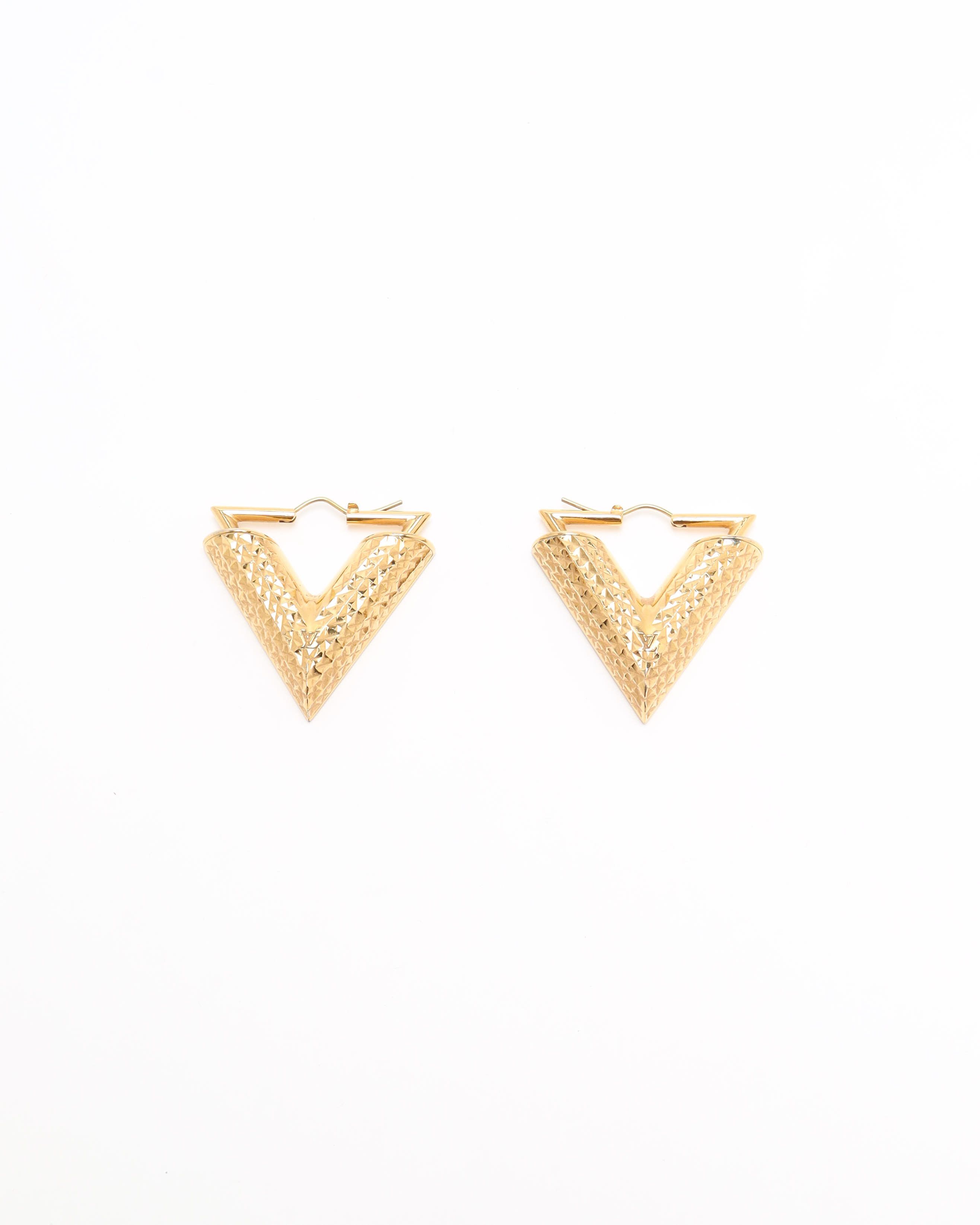 Pre-owned Louis Vuitton Guilloche Essential V Earrings In Gold