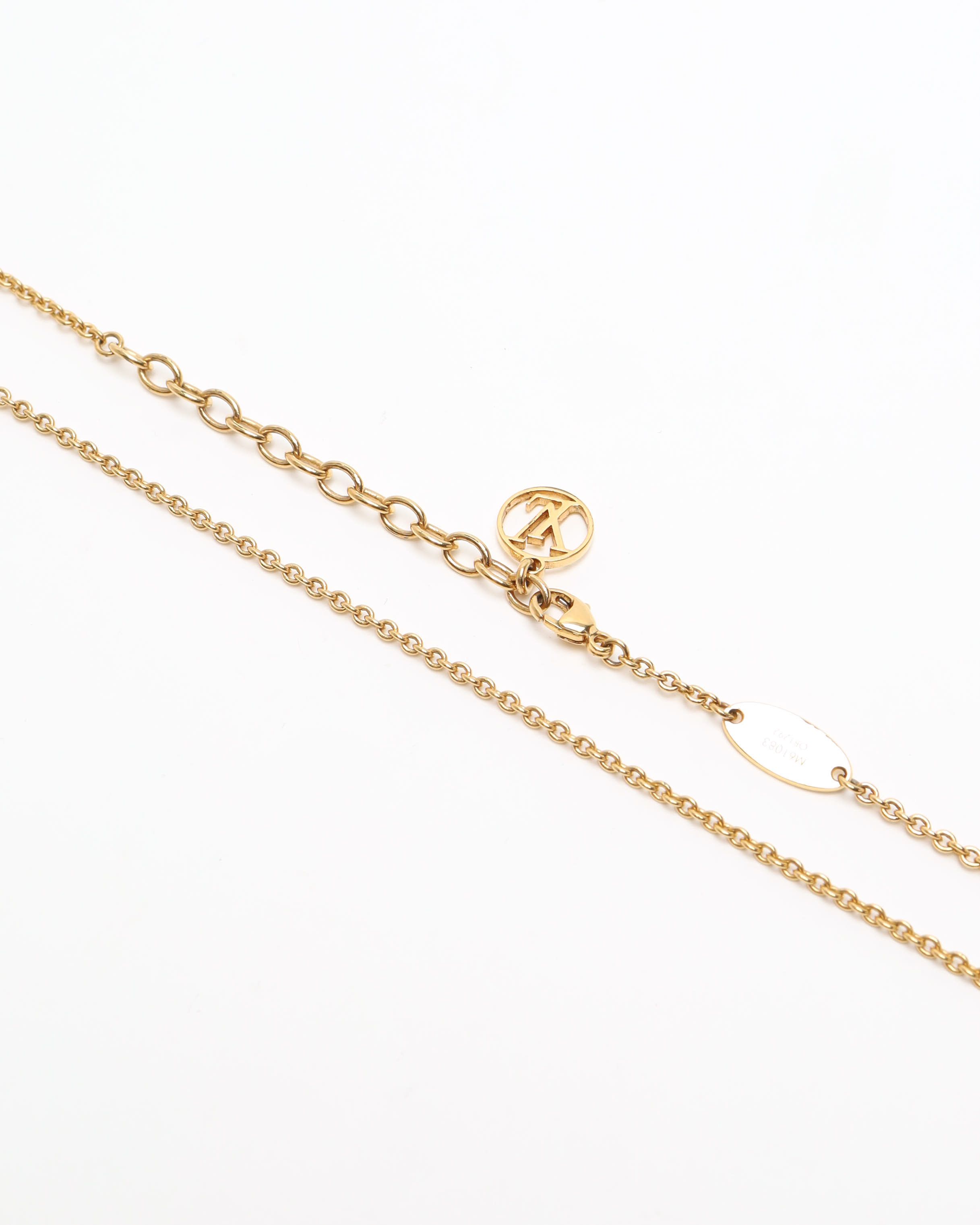 Pre-owned Louis Vuitton Essential V Necklace In Gold