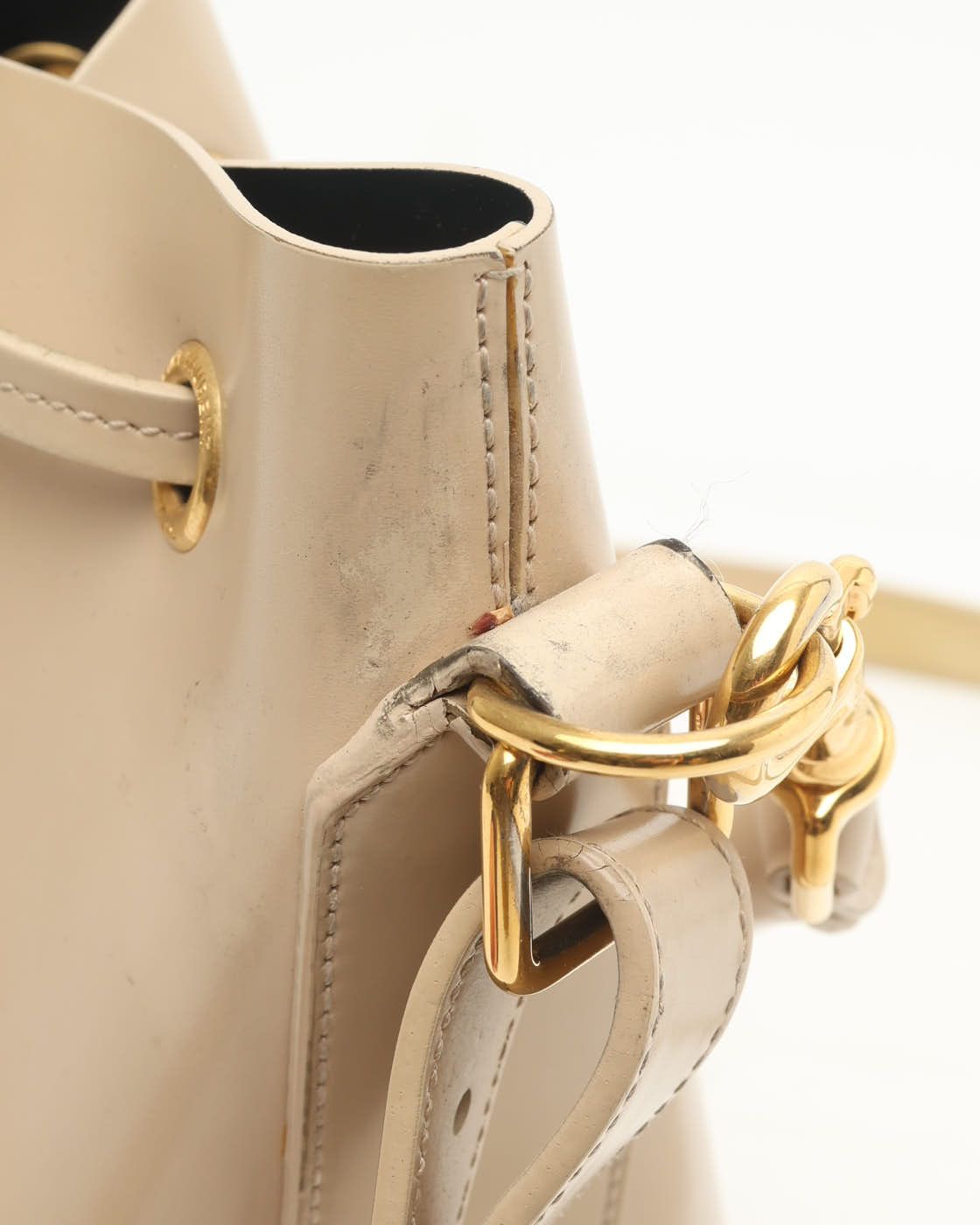 Saint Laurent Emmanuelle Medium Bucket Bag In Sand
