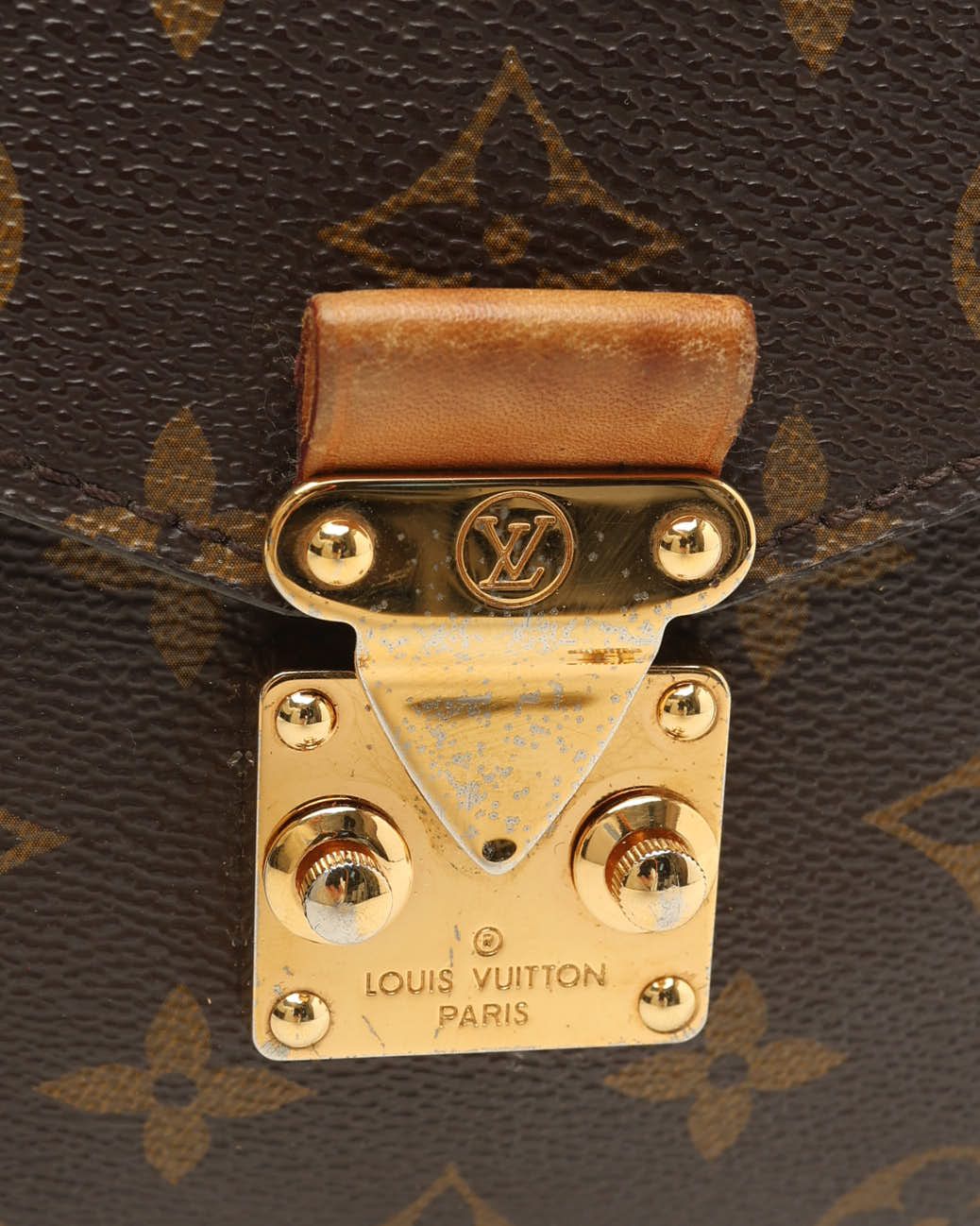 Pre-owned Louis Vuitton Monogram Pochette Metis Bag In Brown