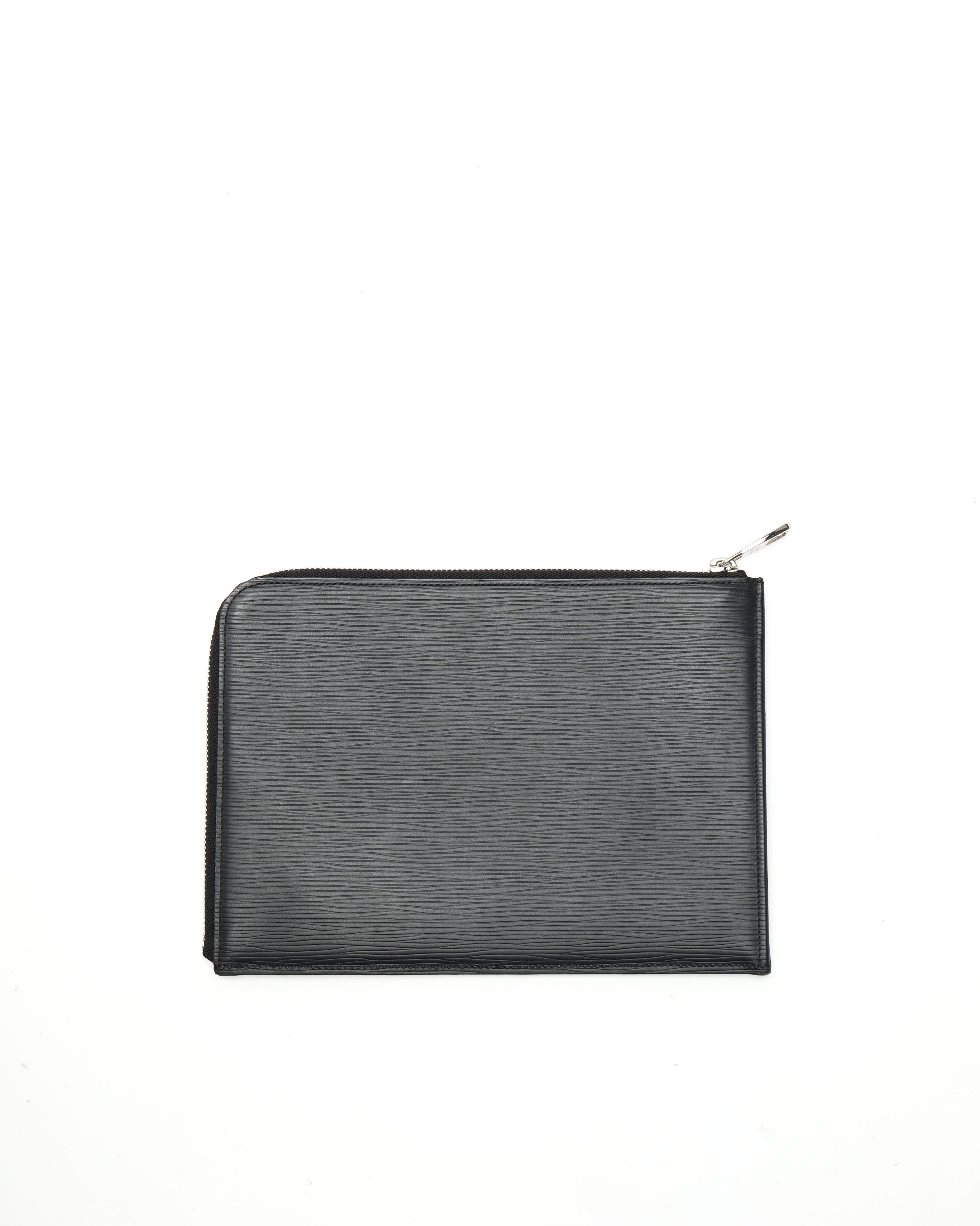 LOUIS VUITTON Pre-owned Epi Leather Pouch In Black