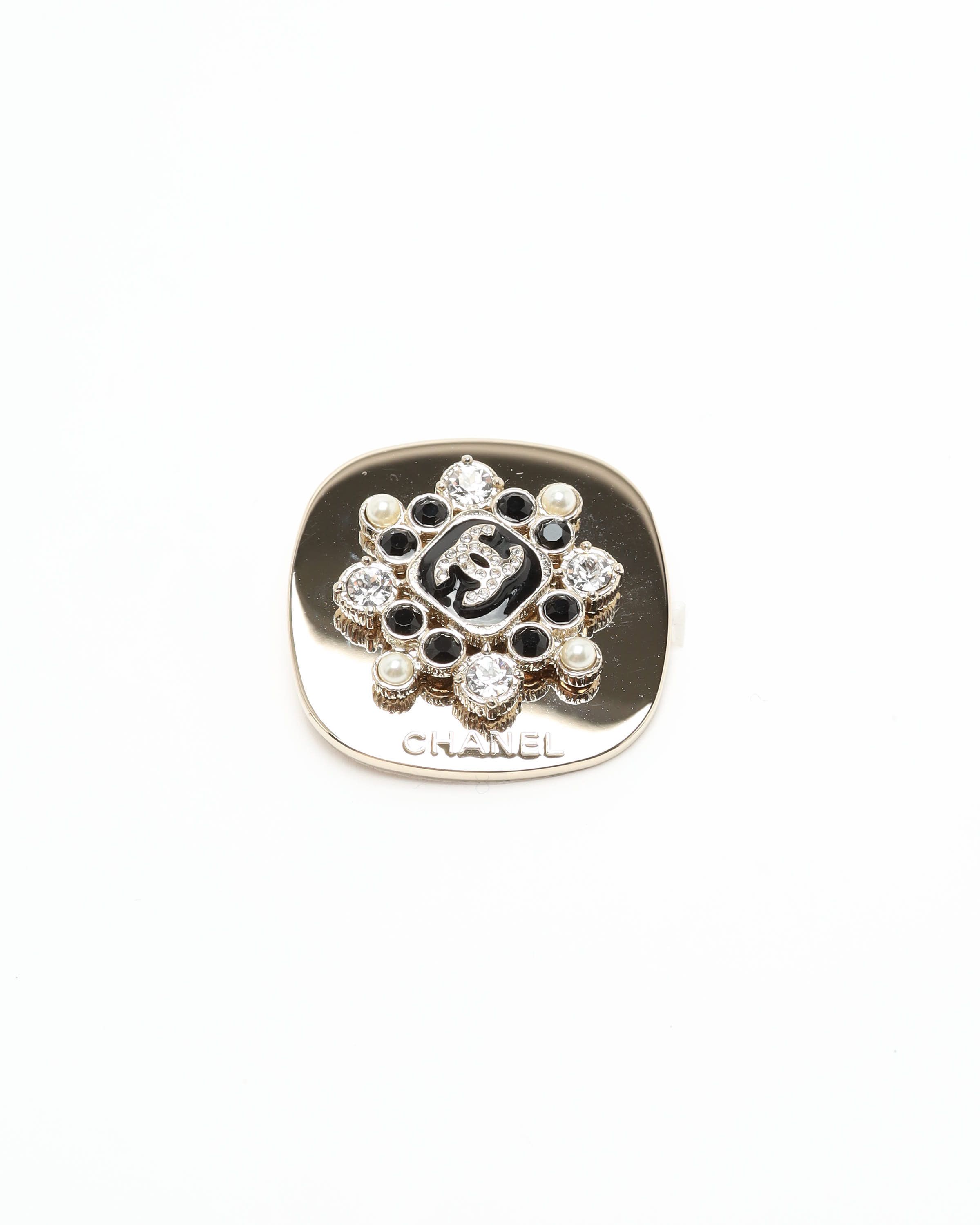 Pre-owned Chanel Pearl And Crystal Brooch In Multi