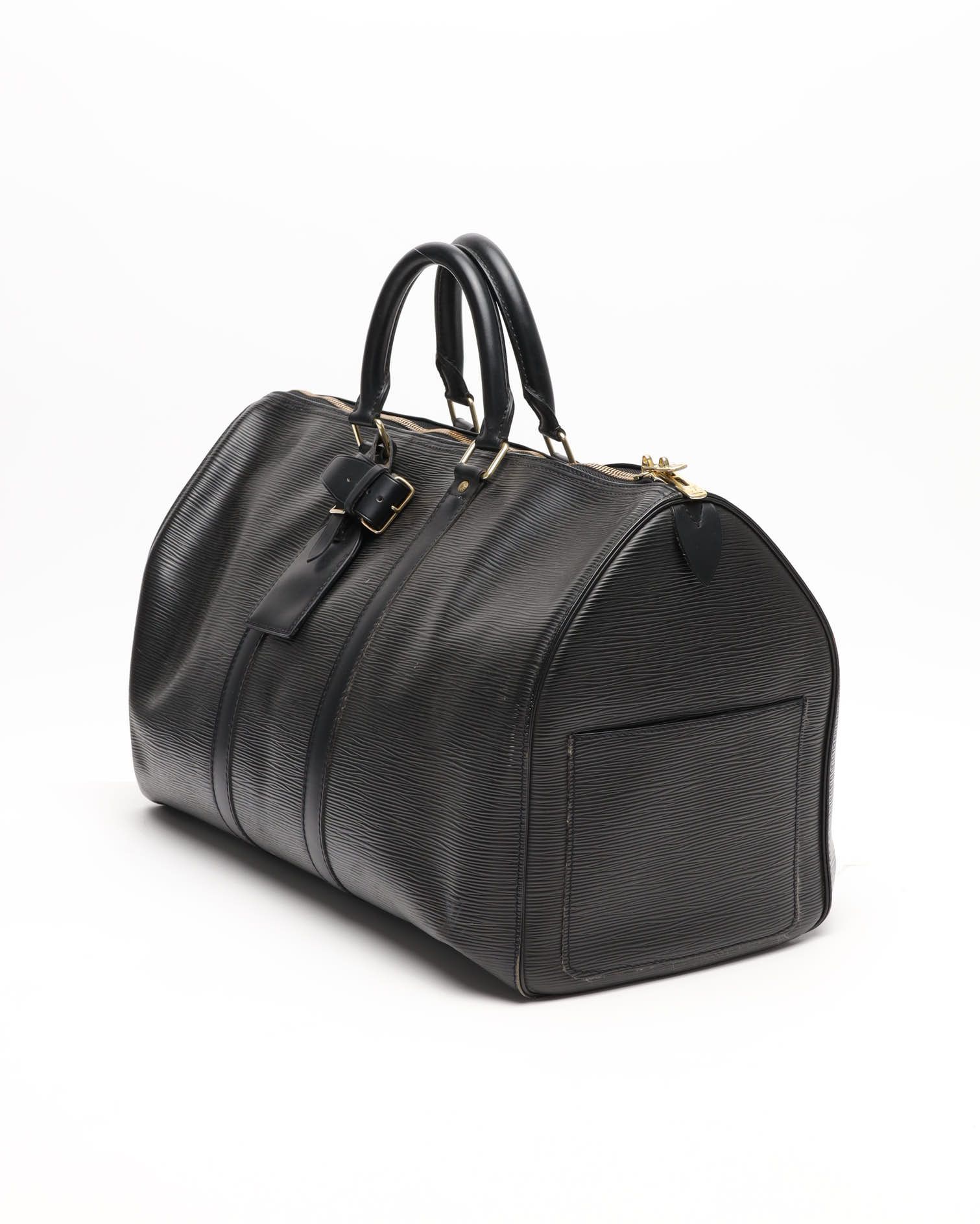 Pre-owned Louis Vuitton Epi Keepall 45 Weekend Bag In Black