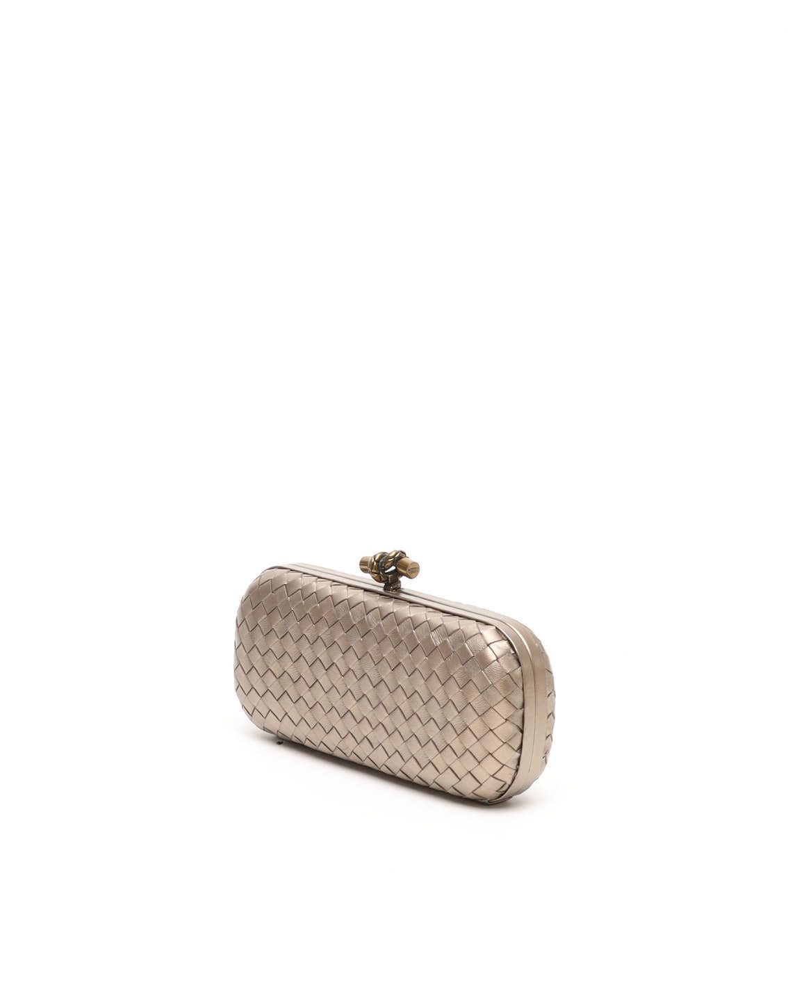 Bottega Veneta Intrecciato Large Knot Clutch Bag In Gold