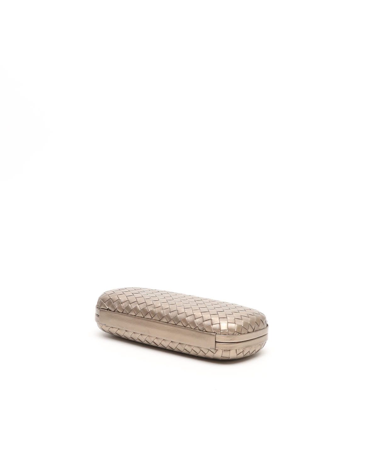 Bottega Veneta Intrecciato Large Knot Clutch Bag In Gold