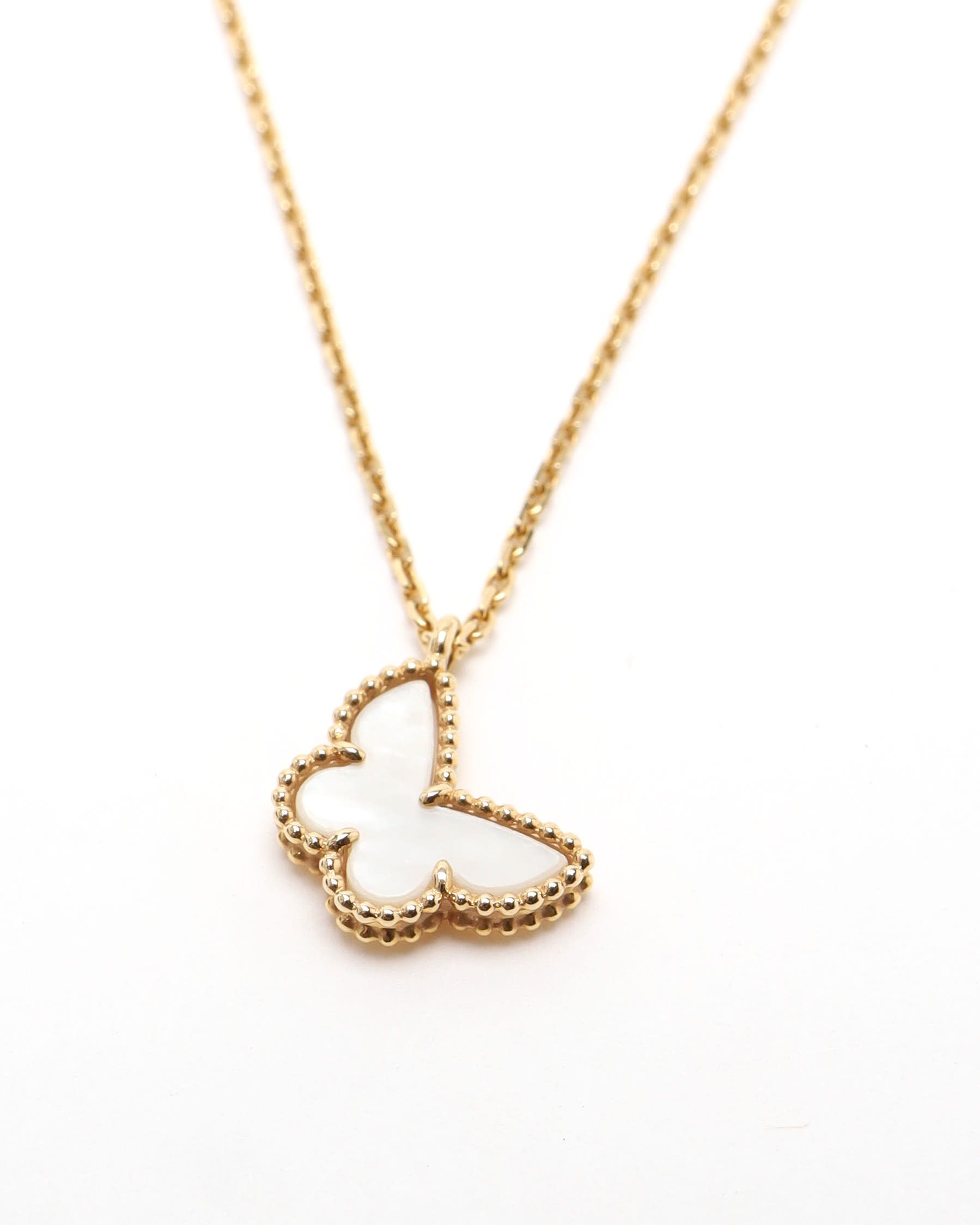 Van Cleef & Arpels Sweet Butterflies Pendant Necklace In Gold
