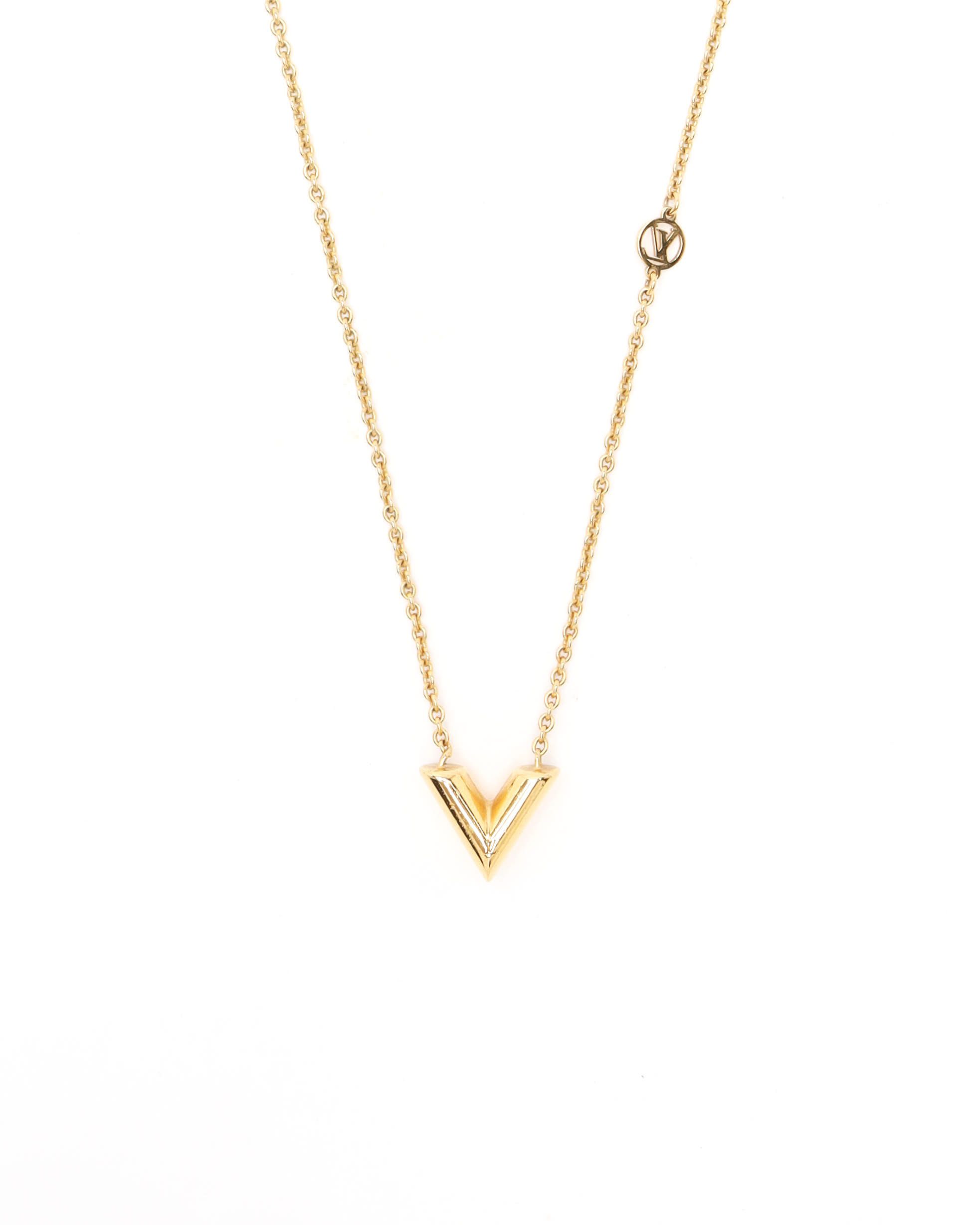 Pre-owned Louis Vuitton Essential V Necklace In Gold