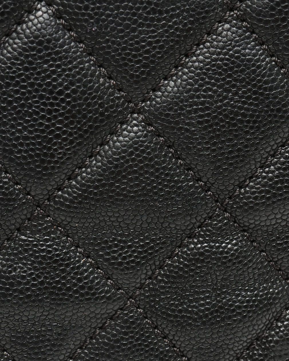 Pre-owned Chanel Caviar Urban Companion Tote Bag In Black