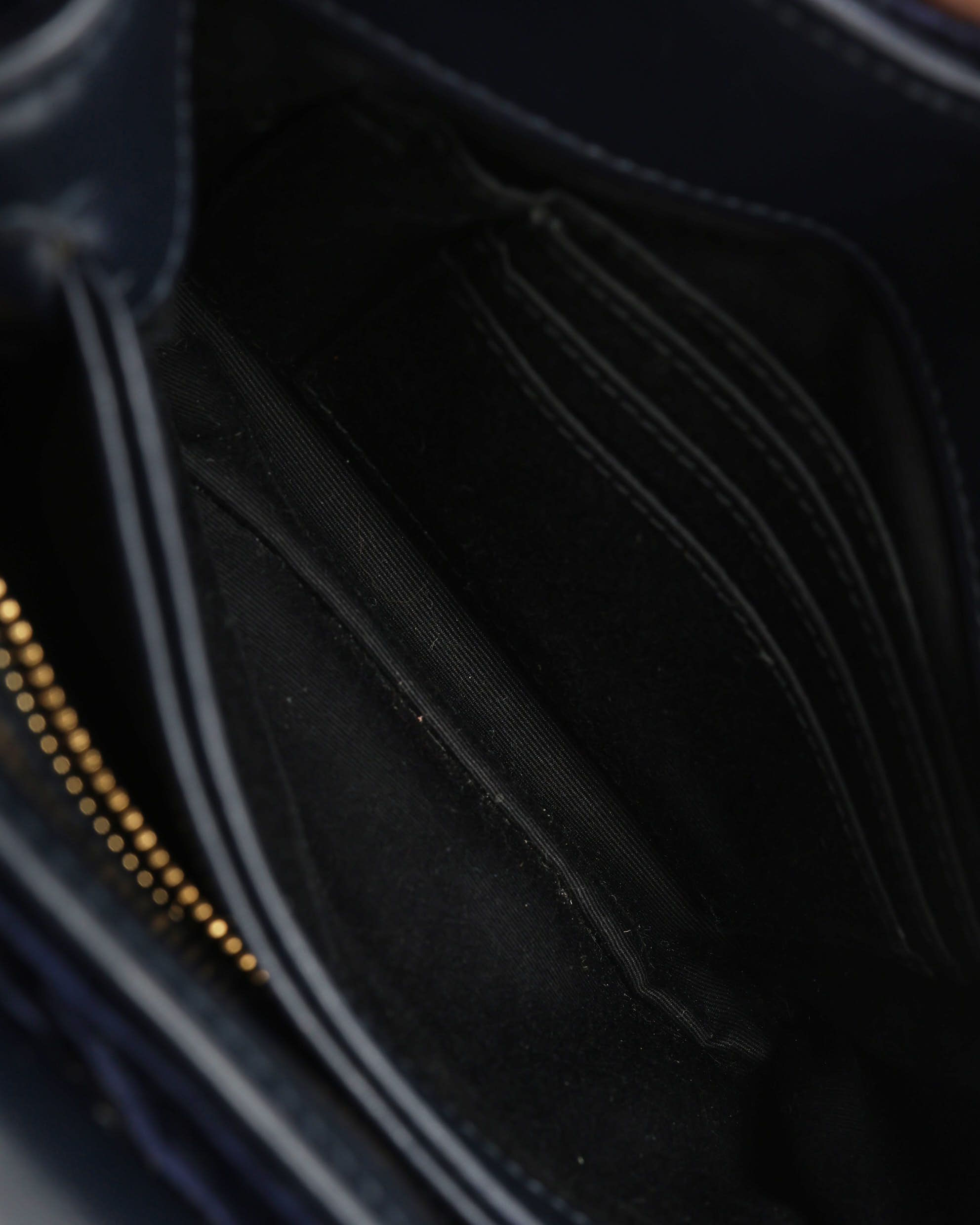 Saint Laurent Loulou Toy Shoulder Bag In Blue