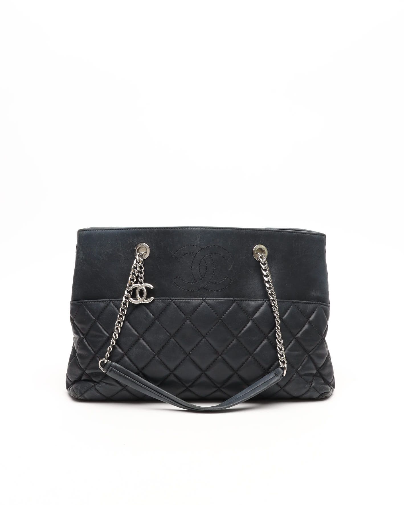 Pre-owned Chanel Cc Urban Delight Tote Bag In Black
