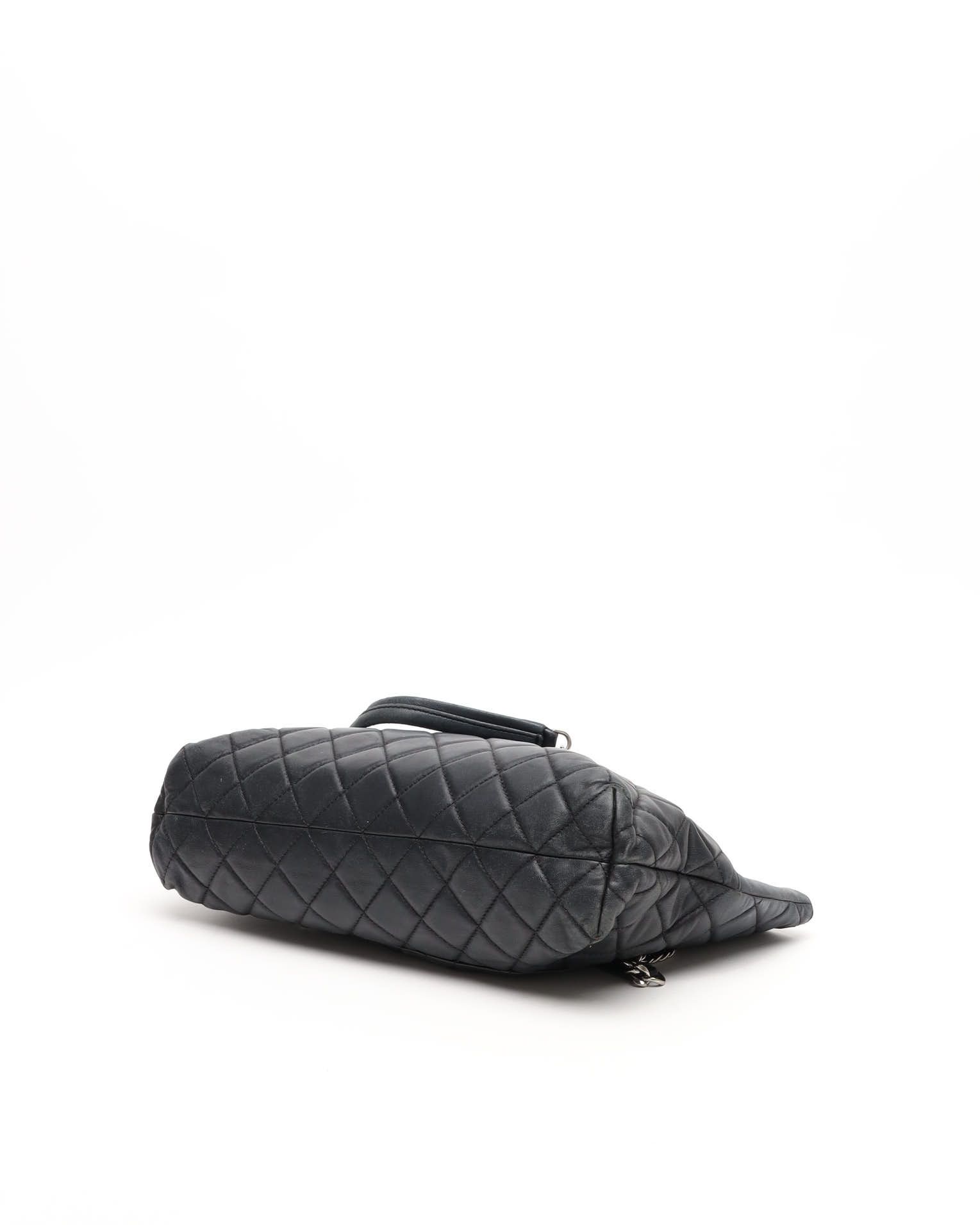 Pre-owned Chanel Cc Urban Delight Tote Bag In Black