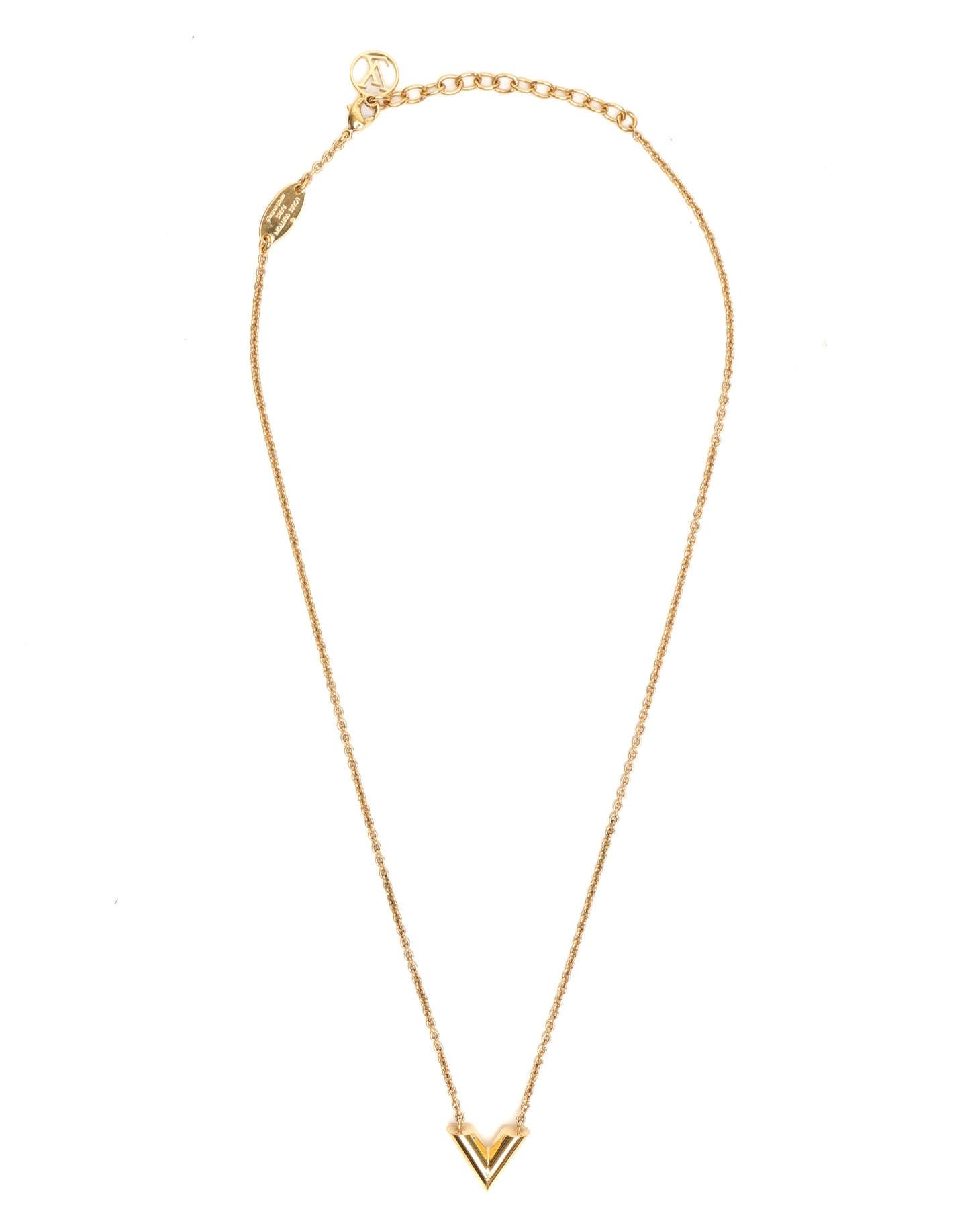 Pre-owned Louis Vuitton Essential V Necklace In Gold