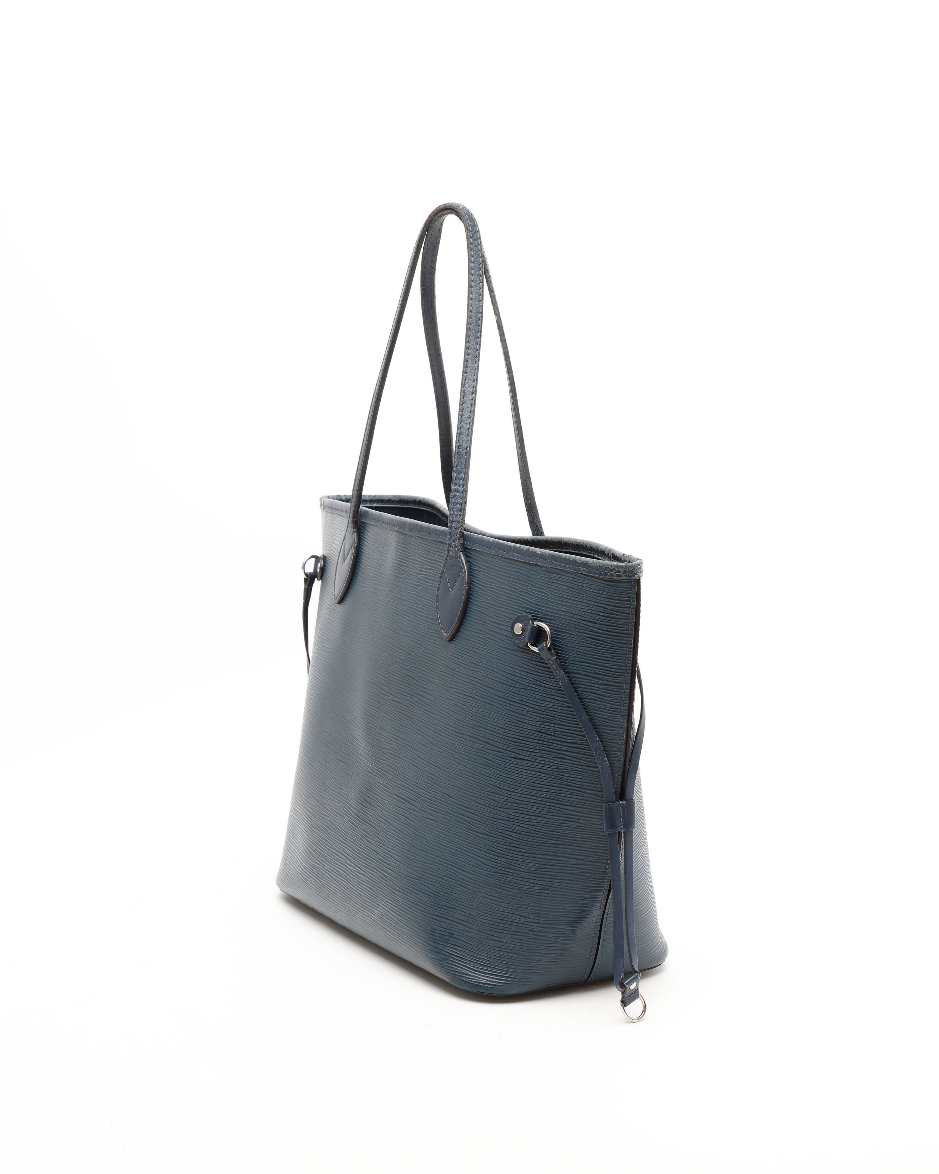 Pre-owned Louis Vuitton Epi Neverfull Mm Tote Bag In Blue