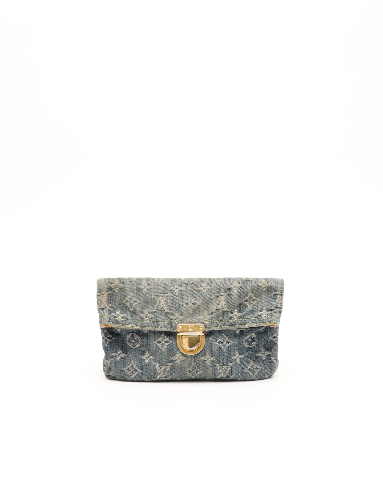 Pre-owned Louis Vuitton Monogram Denim Pratt Clutch In Blue