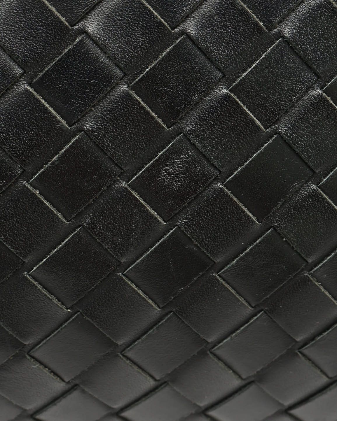 Bottega Veneta Intrecciato Toiletry Bag In Black