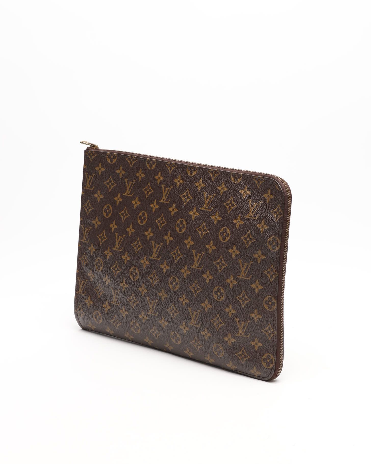 Pre-owned Louis Vuitton Monogram Laptop Case, Size 17-inch In Brown